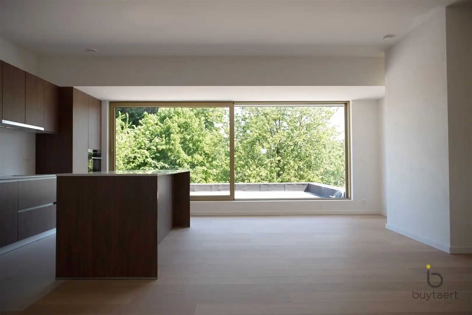 Beleef luxe, comfort en energiezuinigheid in een karaktervolle architectuur. foto 8