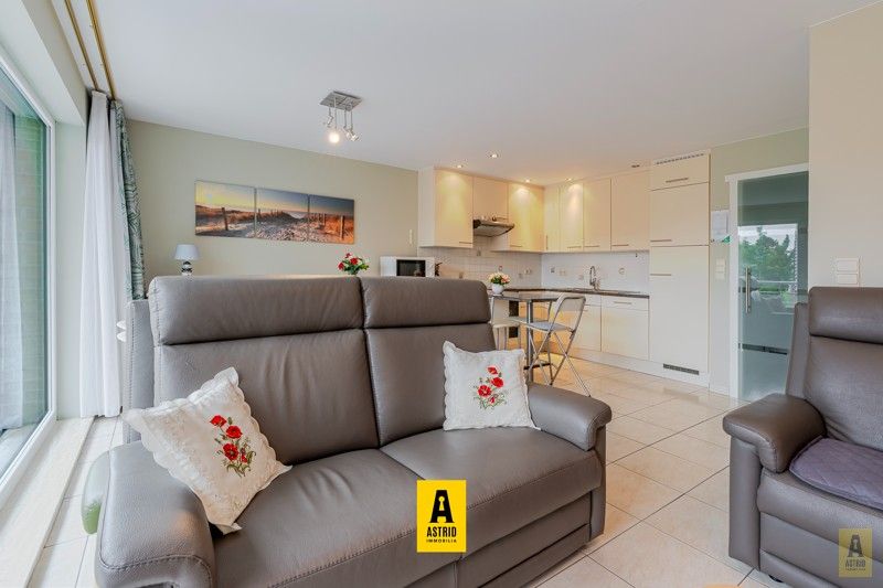 Instapklaar appartement in doodlopende straat nabij zee! foto 8