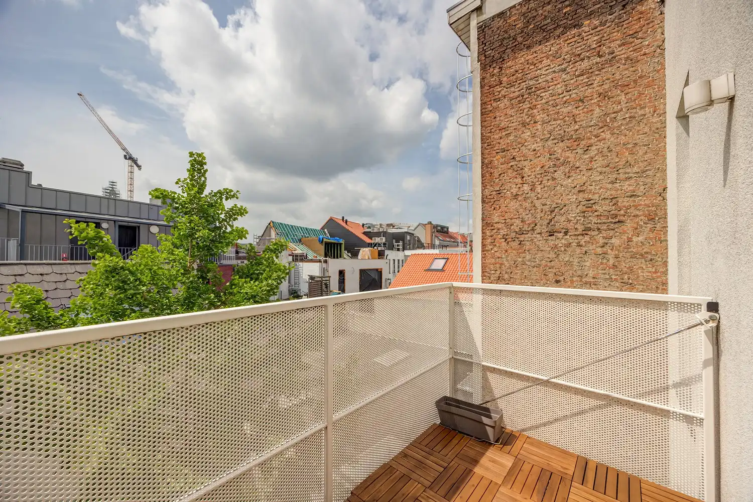 Instapklaar 1-slaapkamer appartement tussen Eilandje en centrum mét terras foto 15