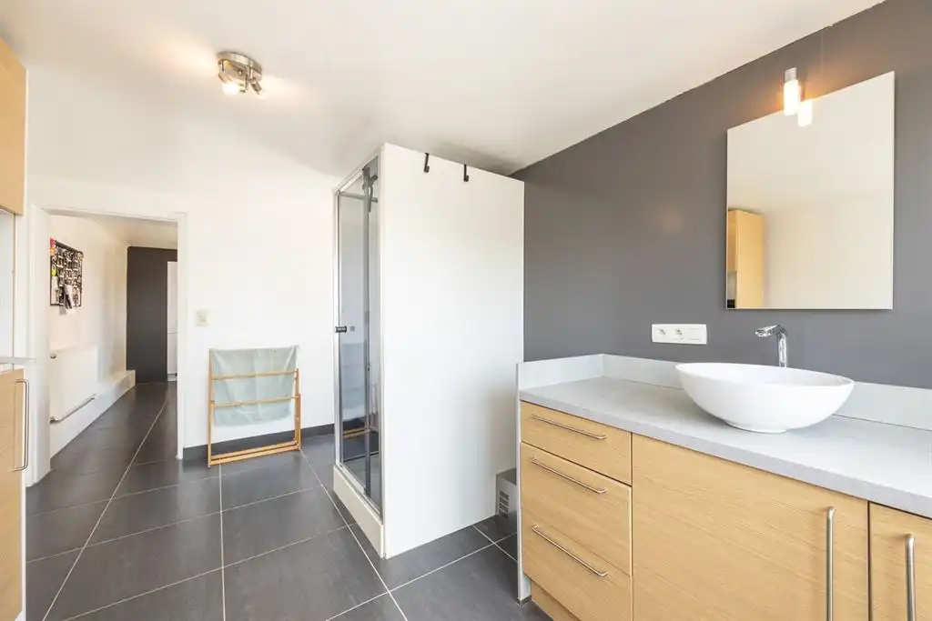 Lichtrijk appartement met 3 slpk en gigantisch zonneterras foto 9
