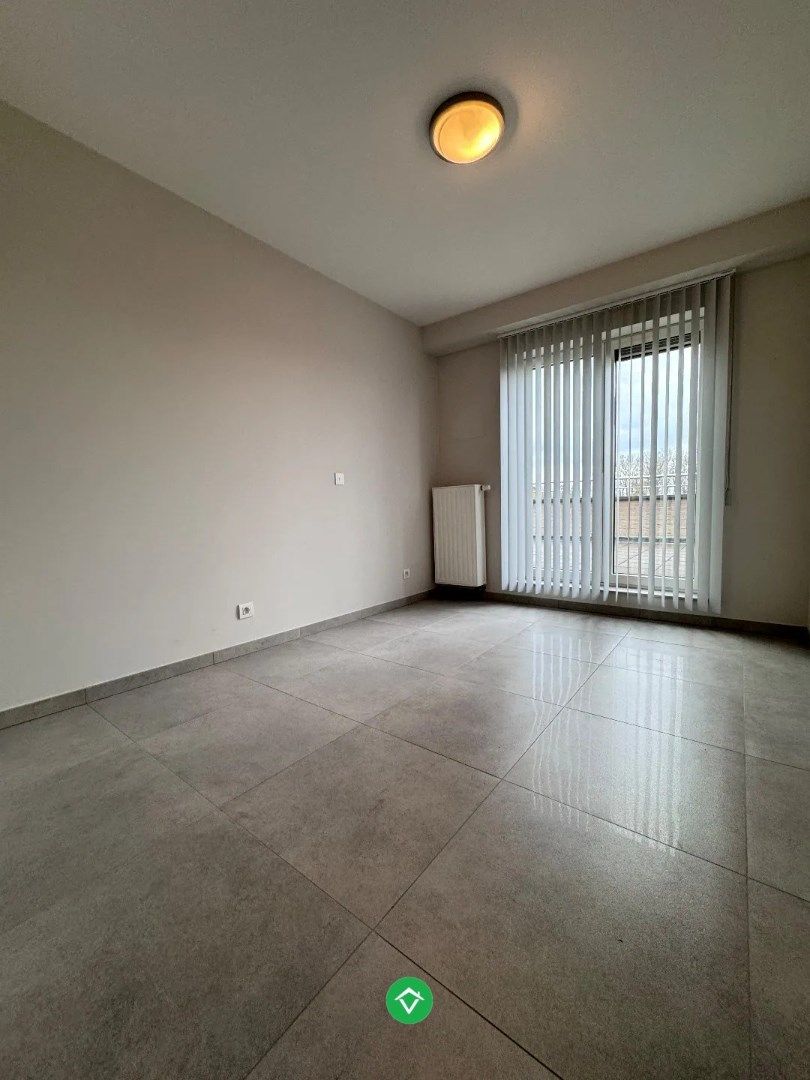 Appartement met 2 slaapkamers en zeer groot terras te Koekelare foto 18