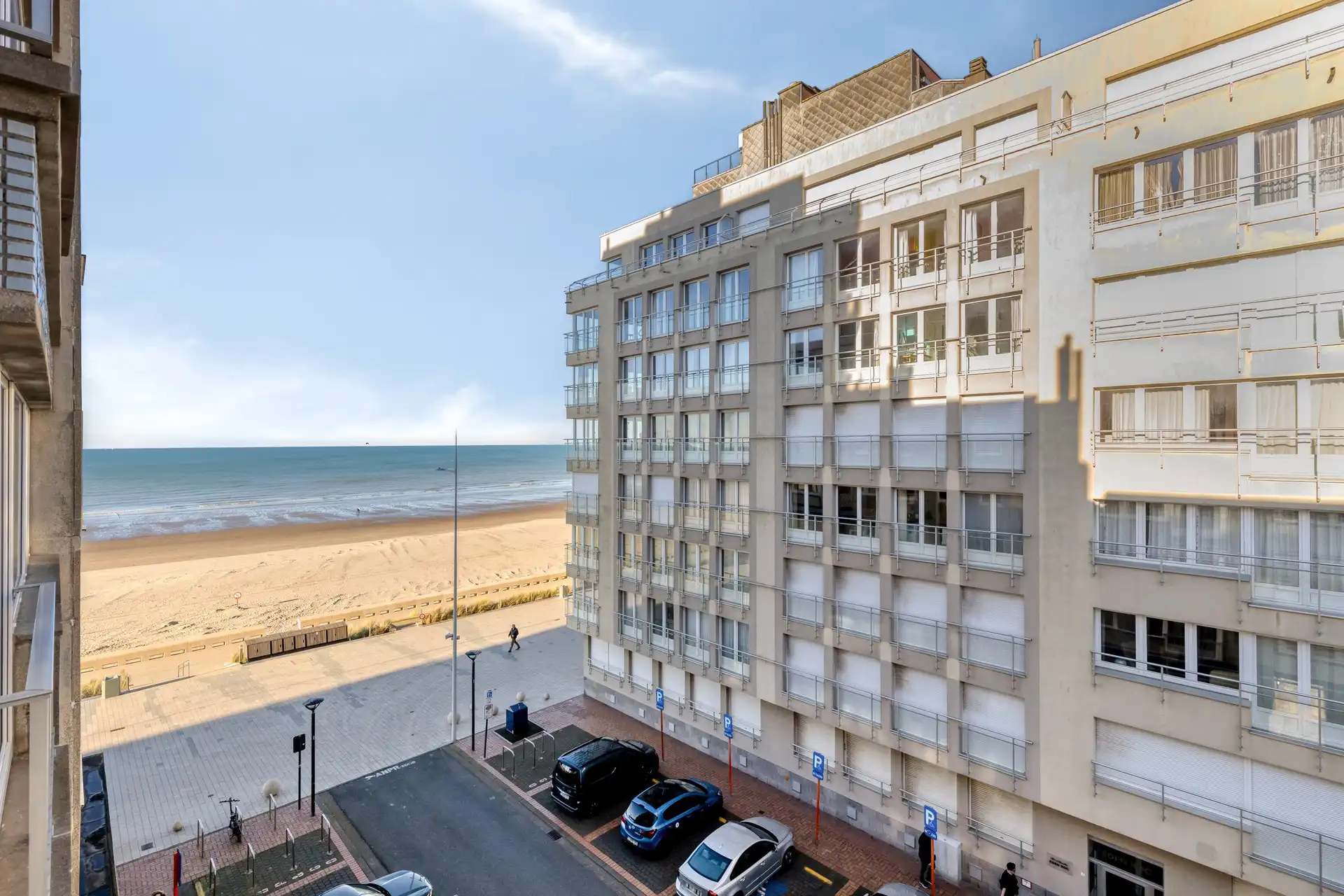 Te renoveren 1-slaapkamerappartement met zijdelings zeezicht. foto 10