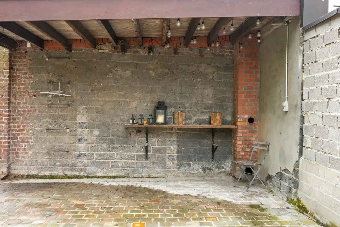 Karaktervolle interbellumwoning met loods foto 31