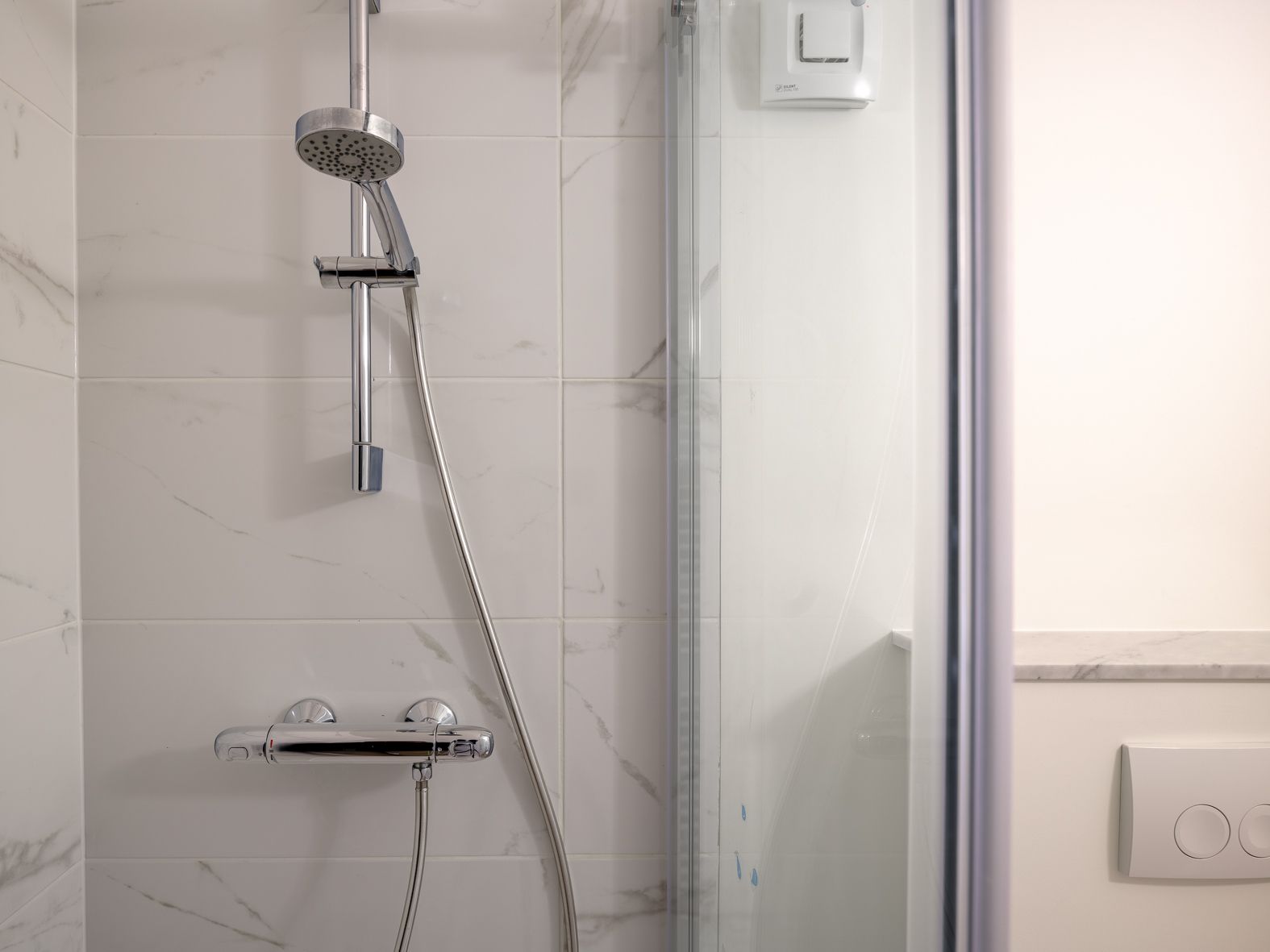 Gerenoveerde knusse studio met schitterend uitzicht! foto 22