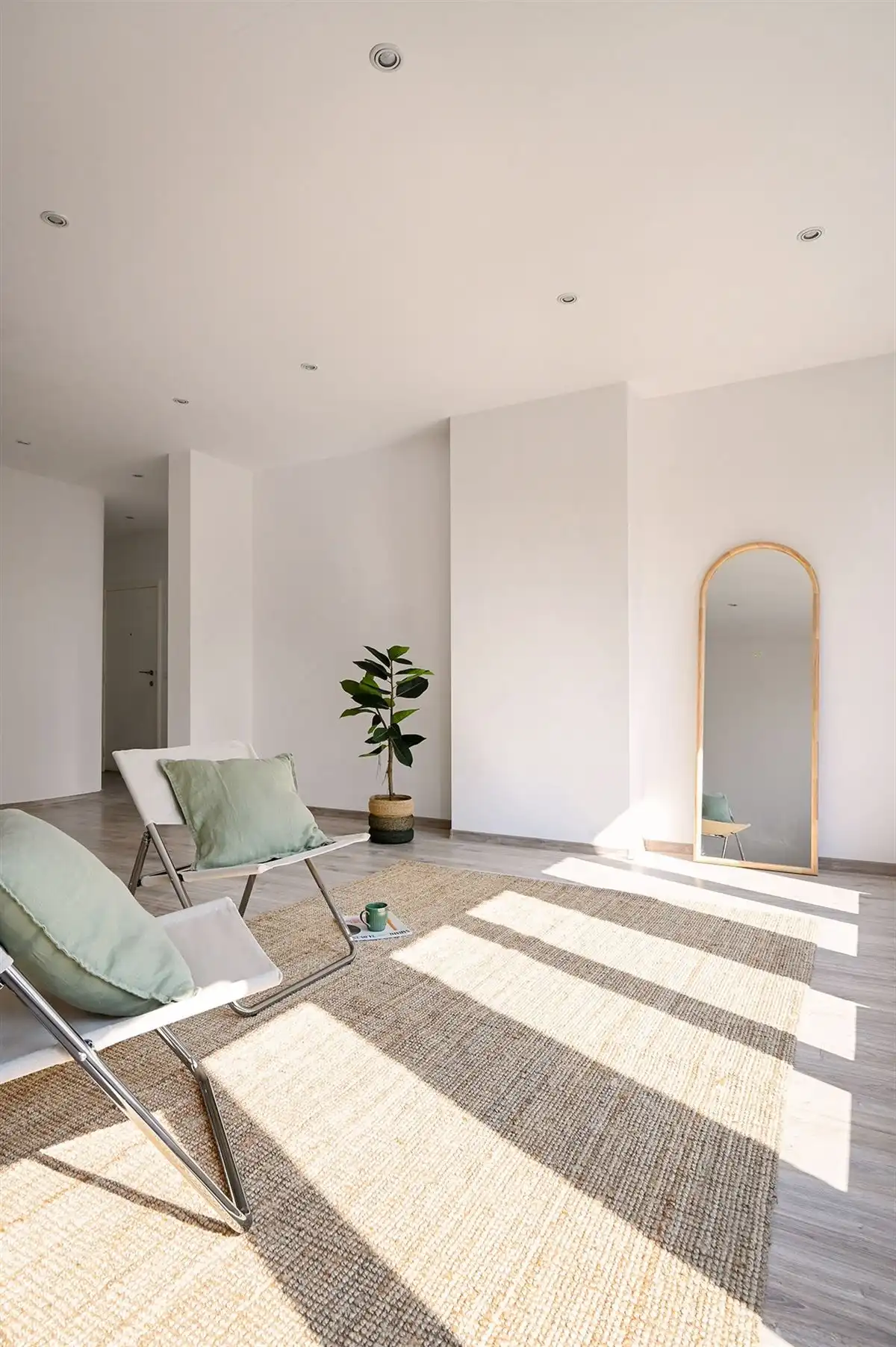 Ruim en lichtrijk appartement te Merksem foto 7