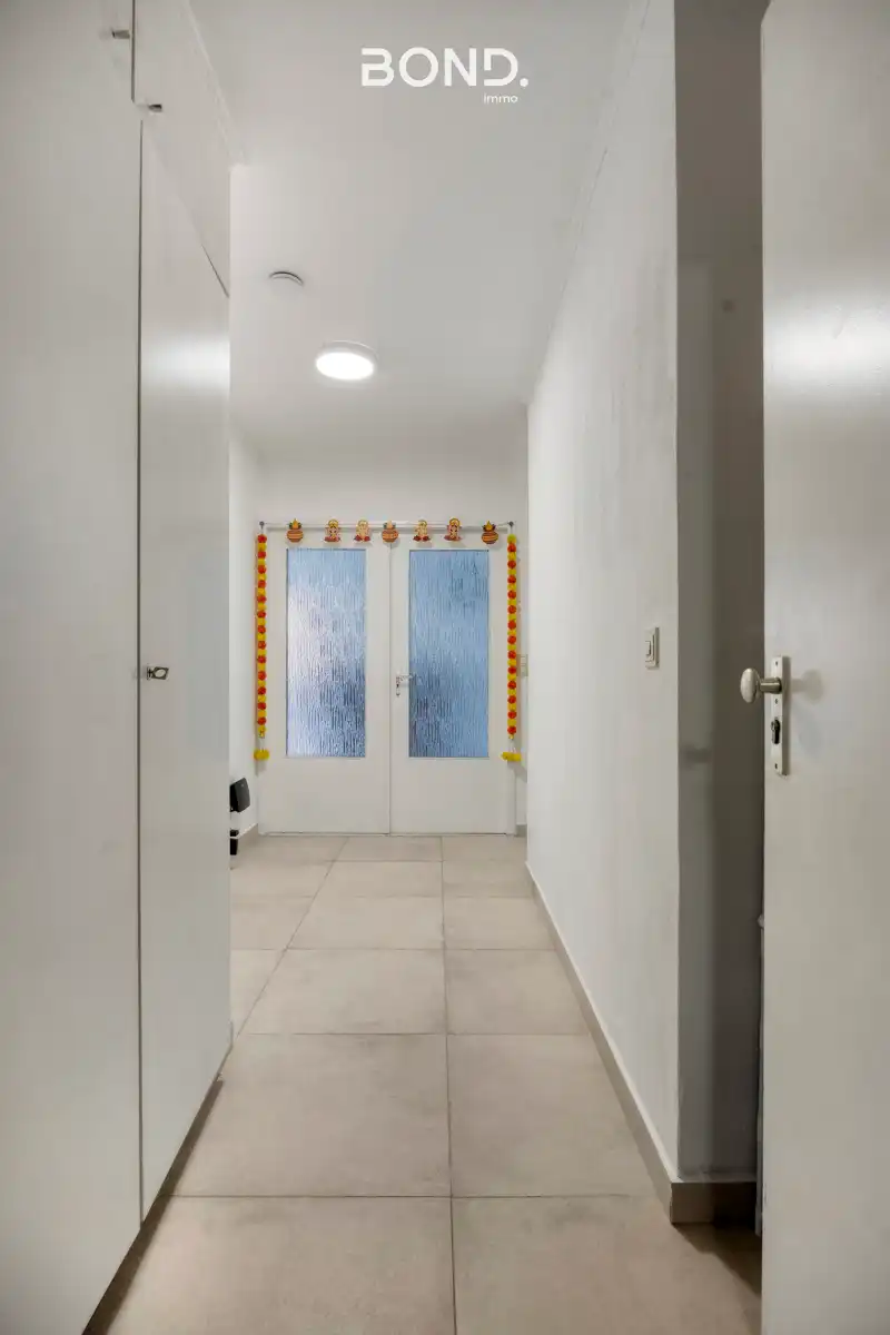 Instapklaar appartement met 3 kamers, parking en terras foto 9