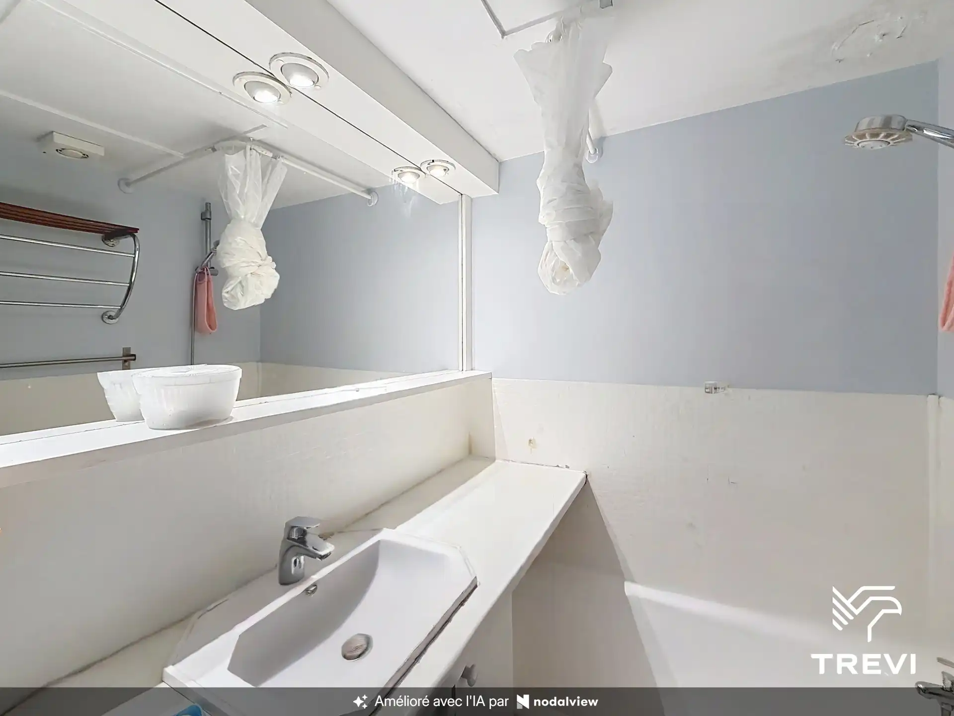 Gerenoveerd appartement met 1 slaapkamer + parkeerplaats foto 6