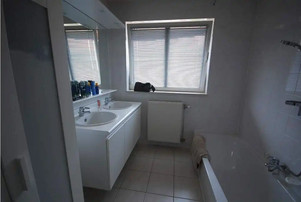RUIM APPARTEMENT IN CENTRUM ROESELARE  foto 6