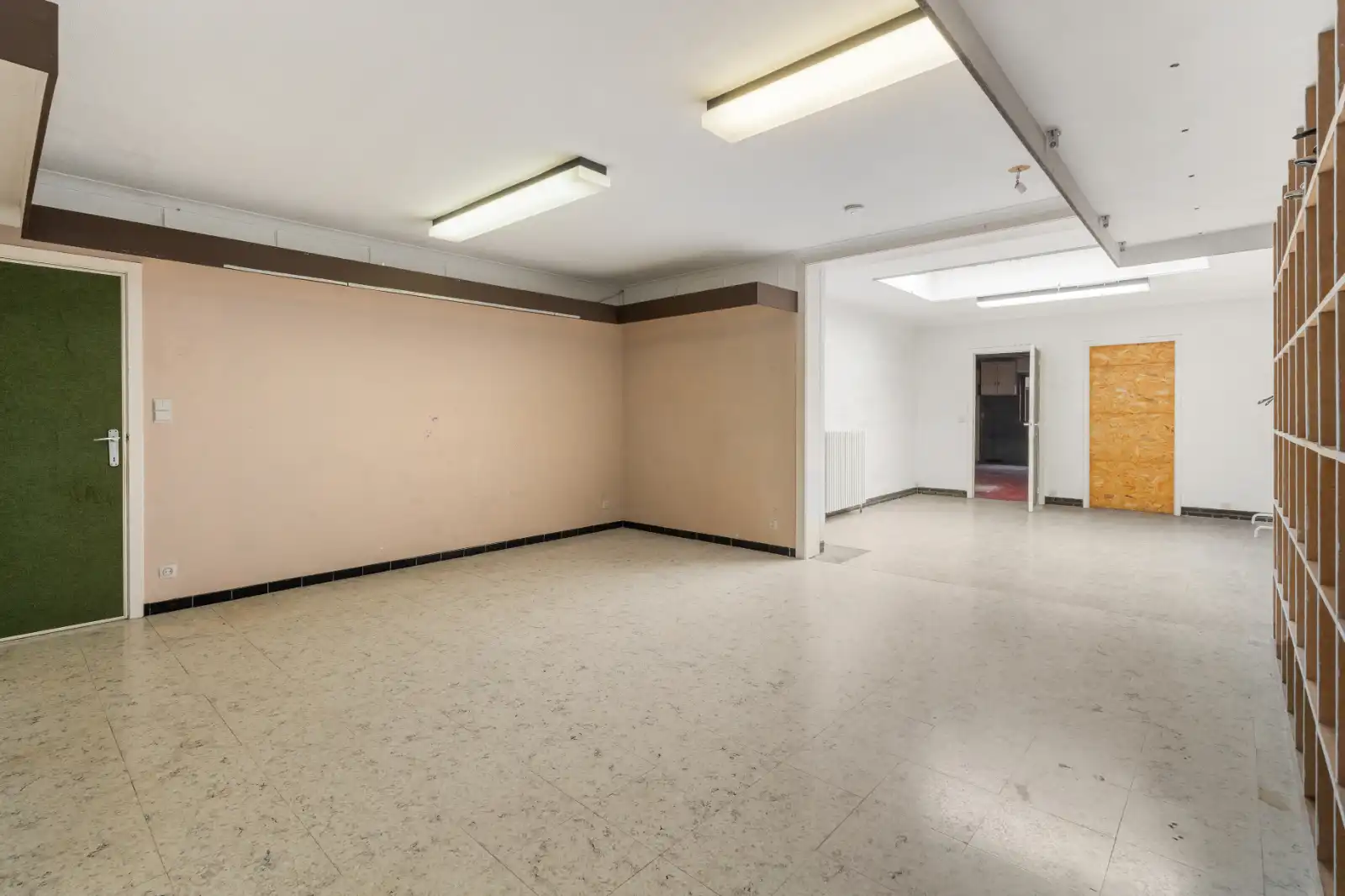 Handelswoning met opslagruimte (112,60m2) in centrum Ardooie! foto 4