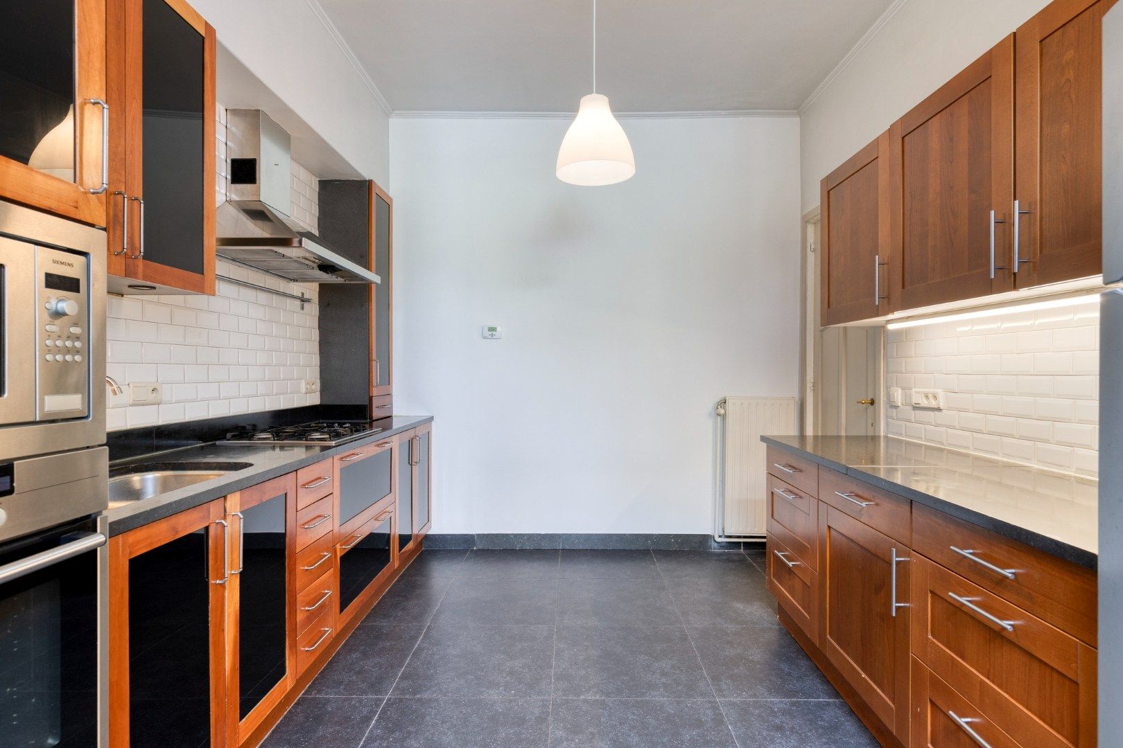 Goed gelegen woning met 3 slaapkamers en 2 badkamers in een rustige straat- bewoonbare oppervlakte 151 m² foto 4