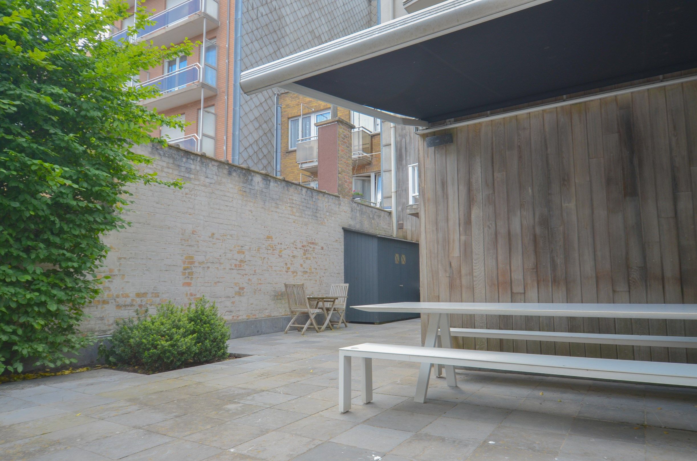 Aangenaam, perfect onderhouden appartement met een ruim terras. foto 31