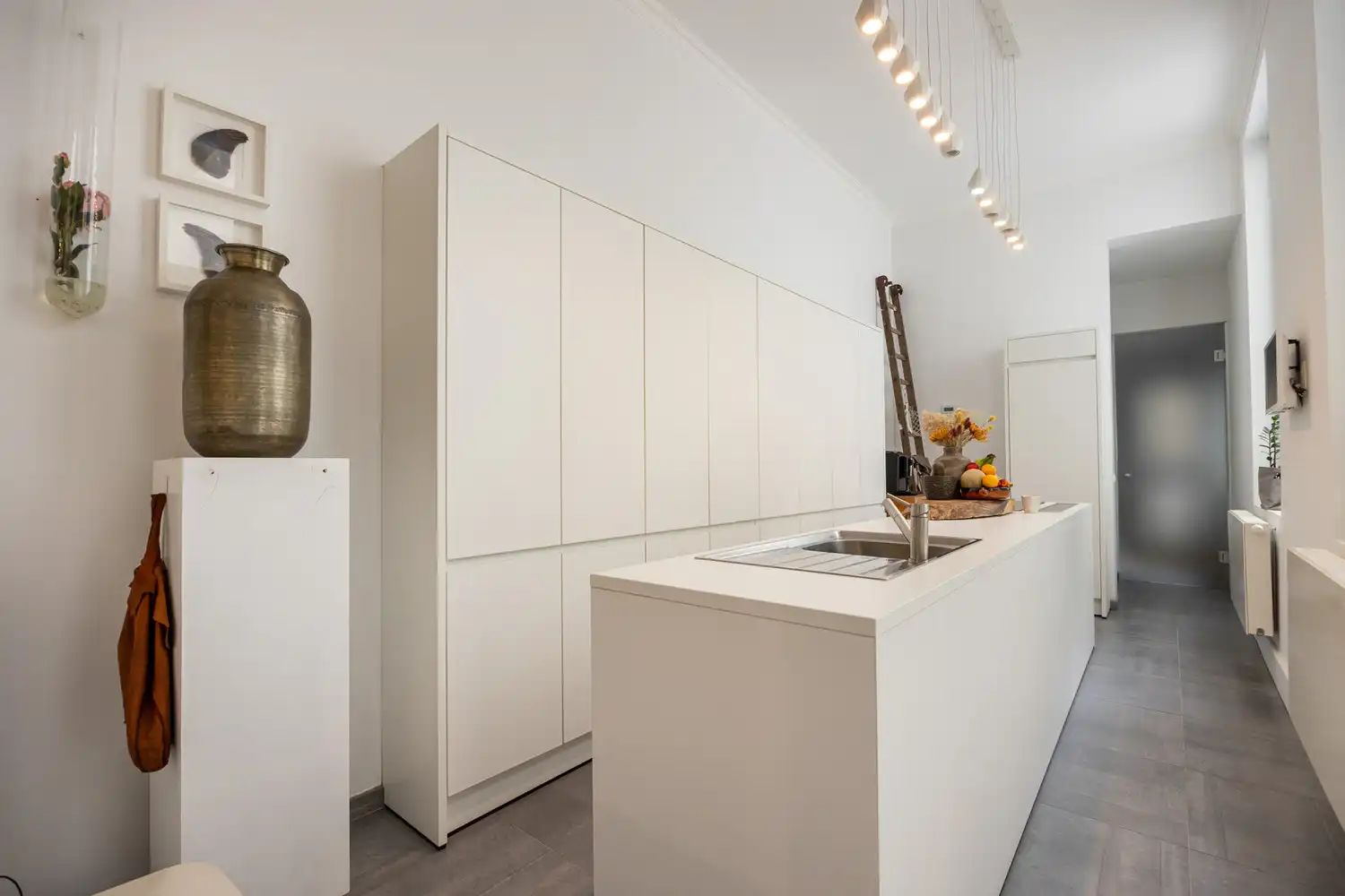 Prachtige gerenoveerde herenwoning van 341 m² in hartje Antwerpen met tal van mogelijkheden: combi wonen/werken of gedeeltelijke verhuurmogelijkheden foto 7