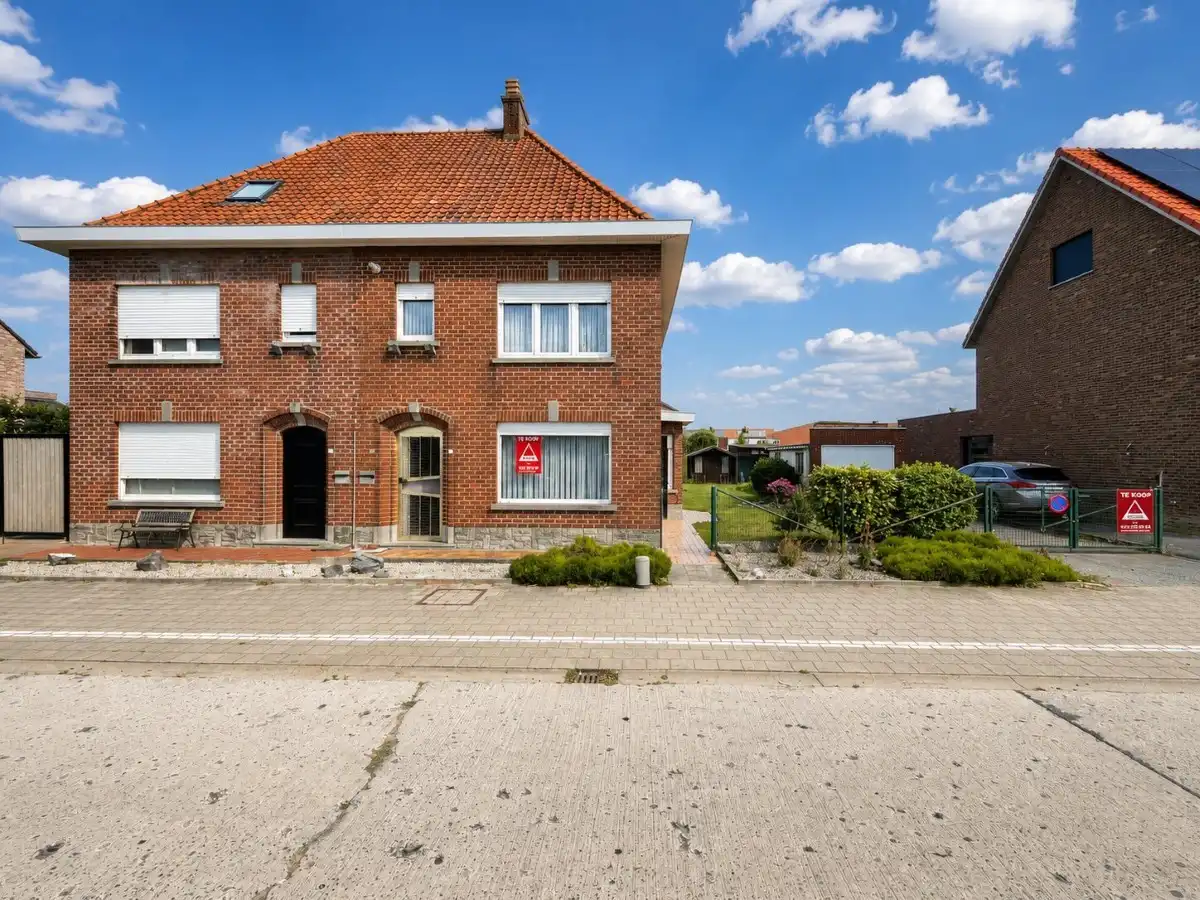 Dadizele – Gezinswoning met ruime tuin op een perceel van 930 m² foto 2