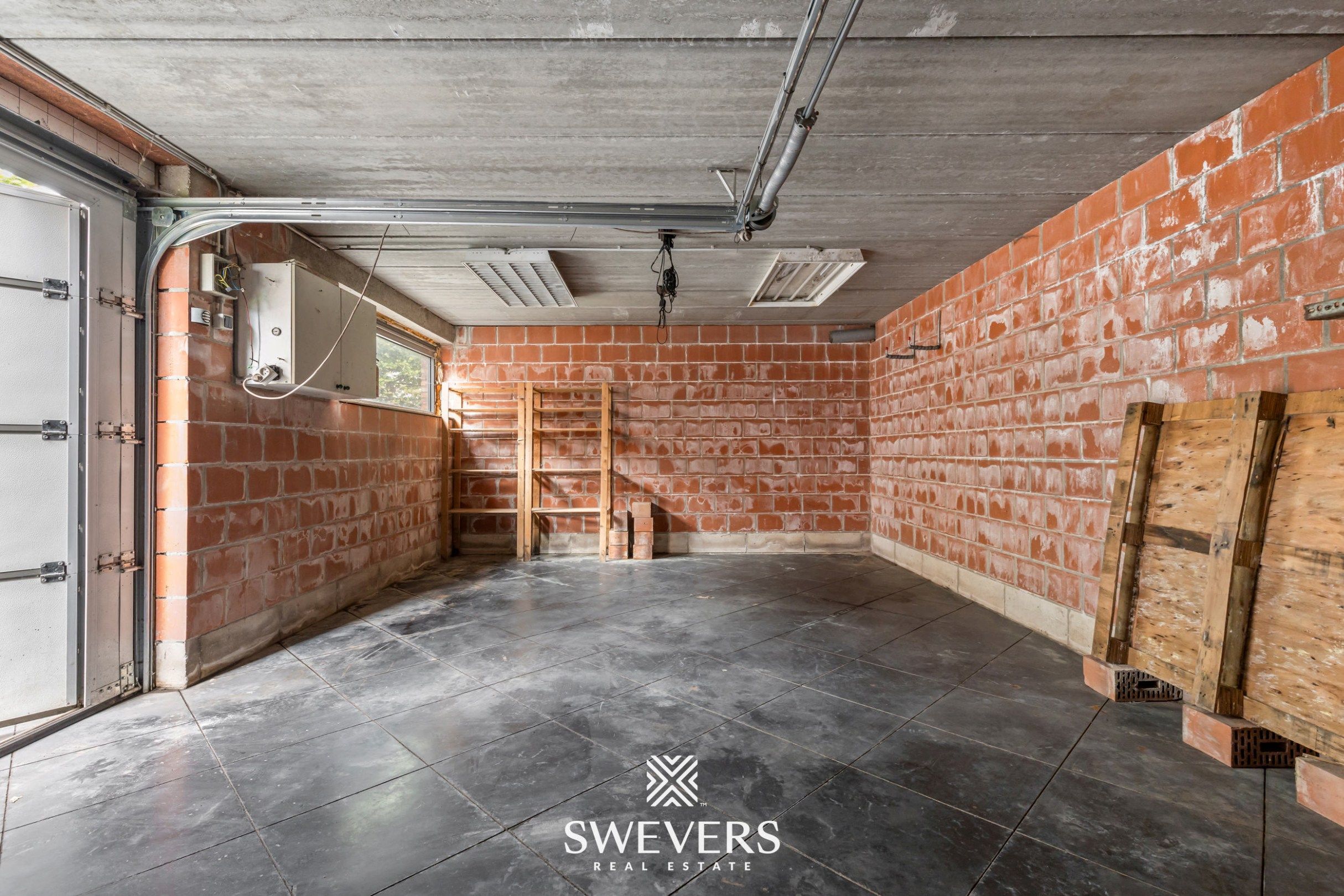 Unieke renovatiekans: karaktervol herenhuis te Zonhoven foto 29