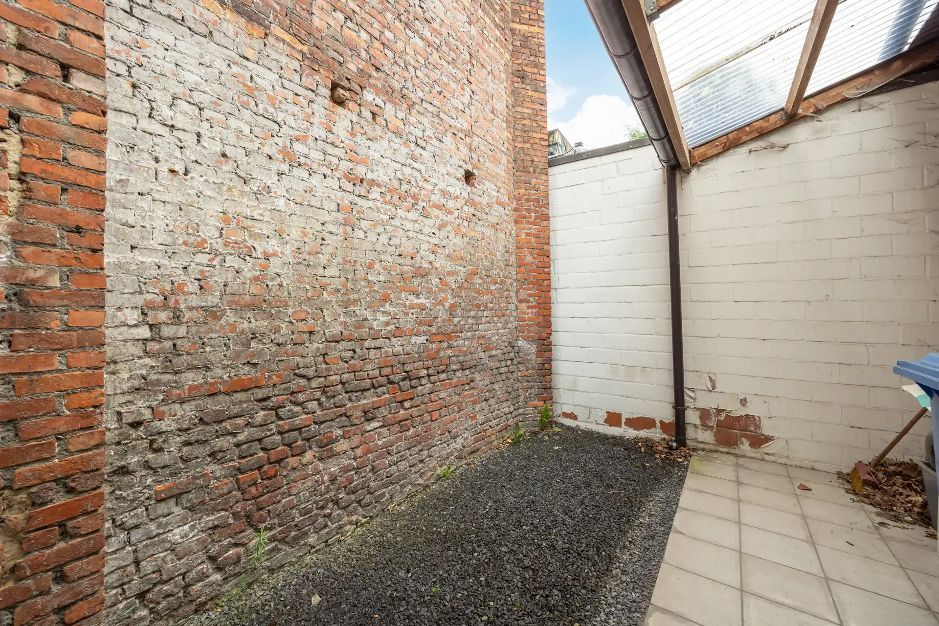 Handelshuis met duplexappartement te koop in hartje Wilrijk foto 9