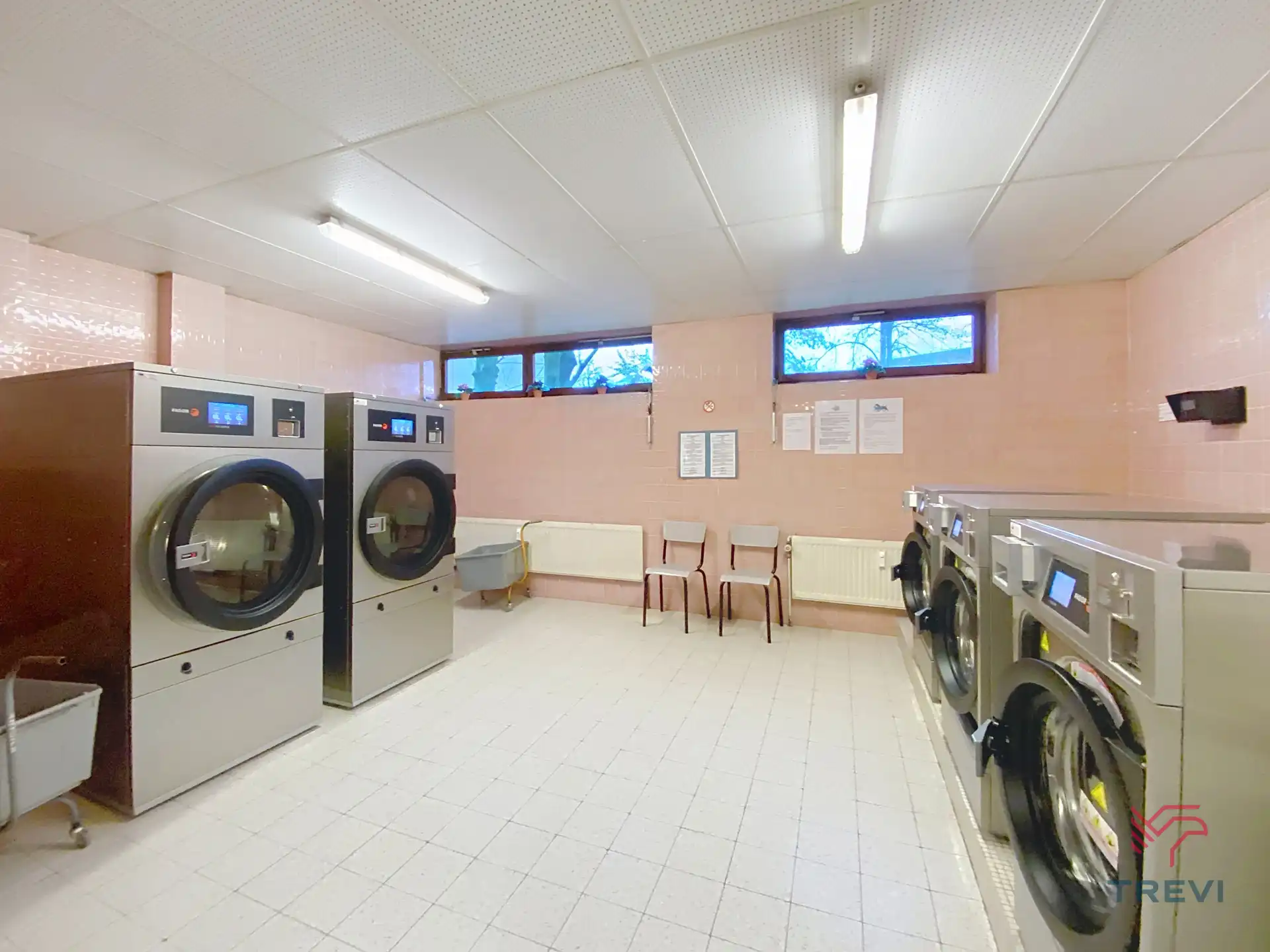 Appartement met 2 slaapkamers in een rustige wijk van Ukkel! foto 13