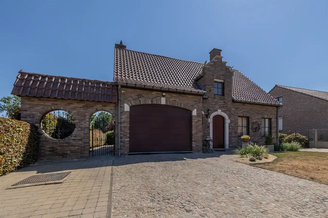 Verzorgde landelijke woning met 3slk op boogscheut E314 foto 42