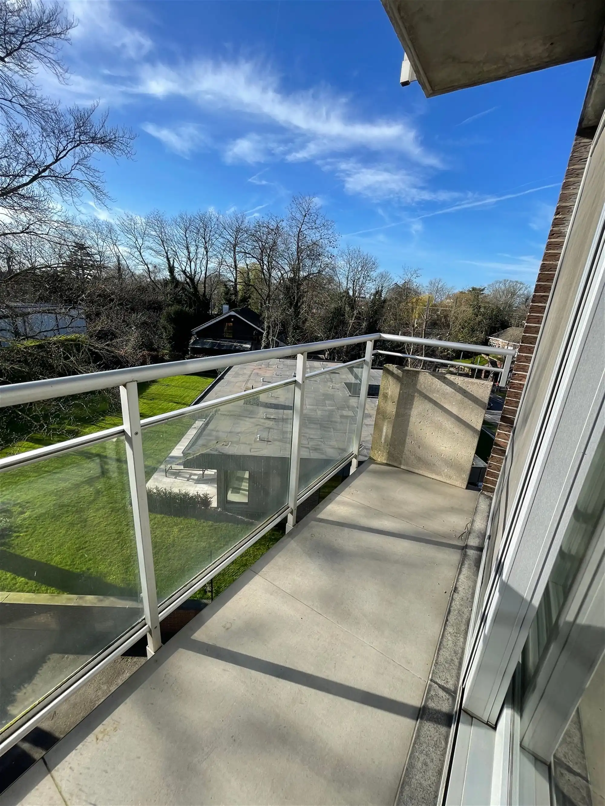 Modern appartement met twee terrassen foto 3