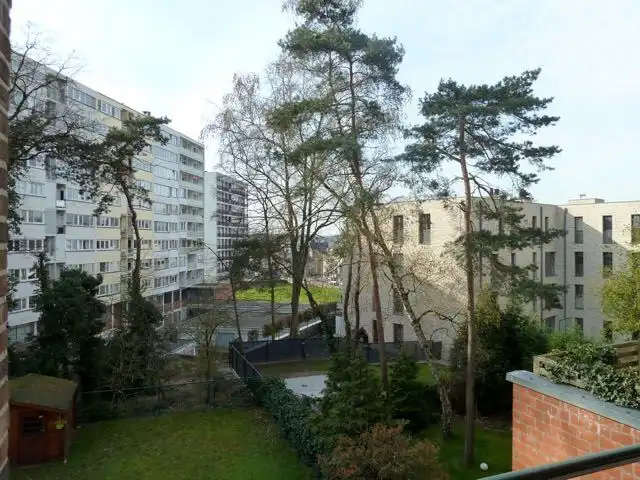 Genk, Jan Habexlaan 7 bus 22: Ruim en degelijk appartement appartement met 2 slaapkamers, ondergrondse autostaanplaats en zuidgericht terras. foto 6