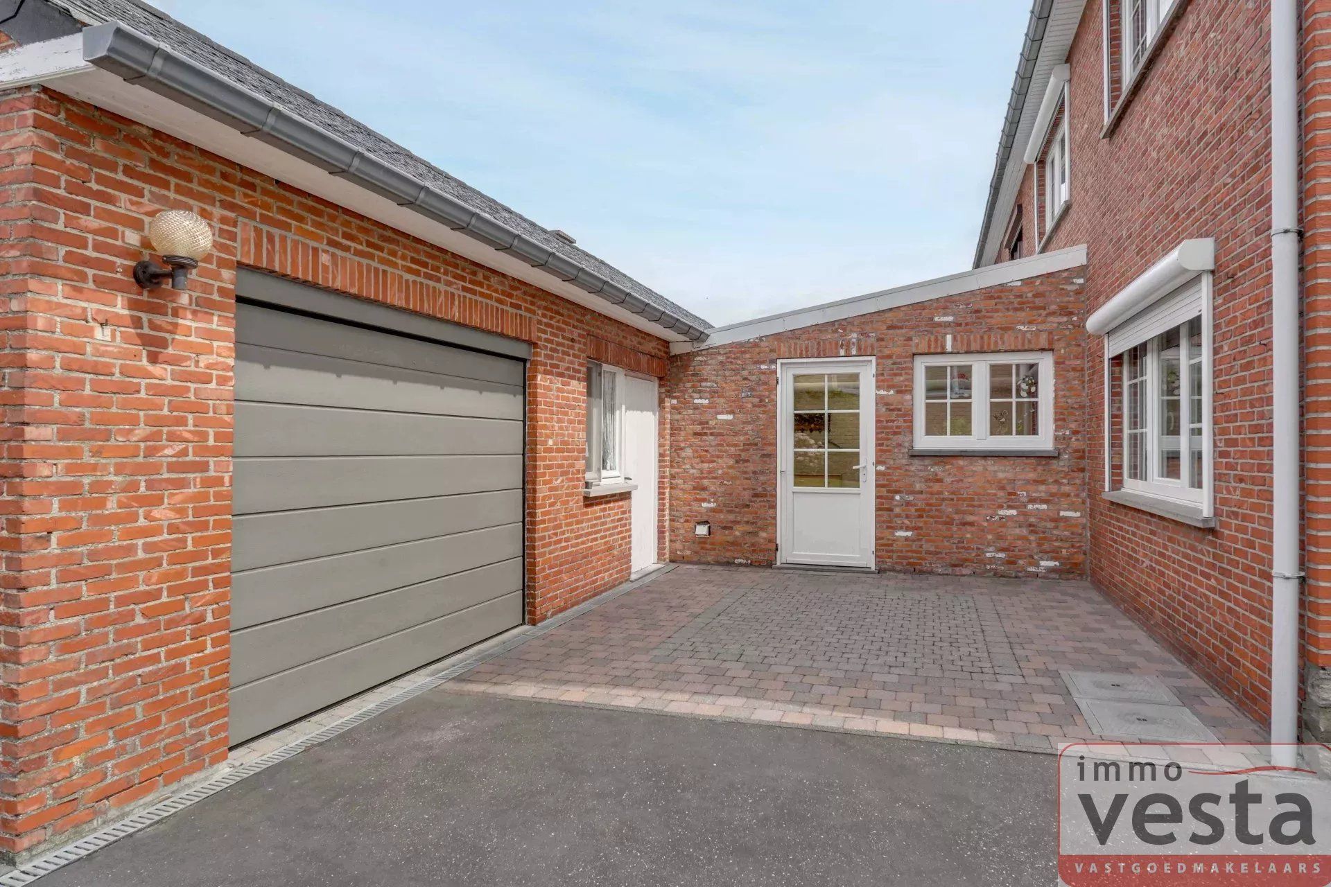 Ruime, landelijk gelegen woning op goede locatie foto 23