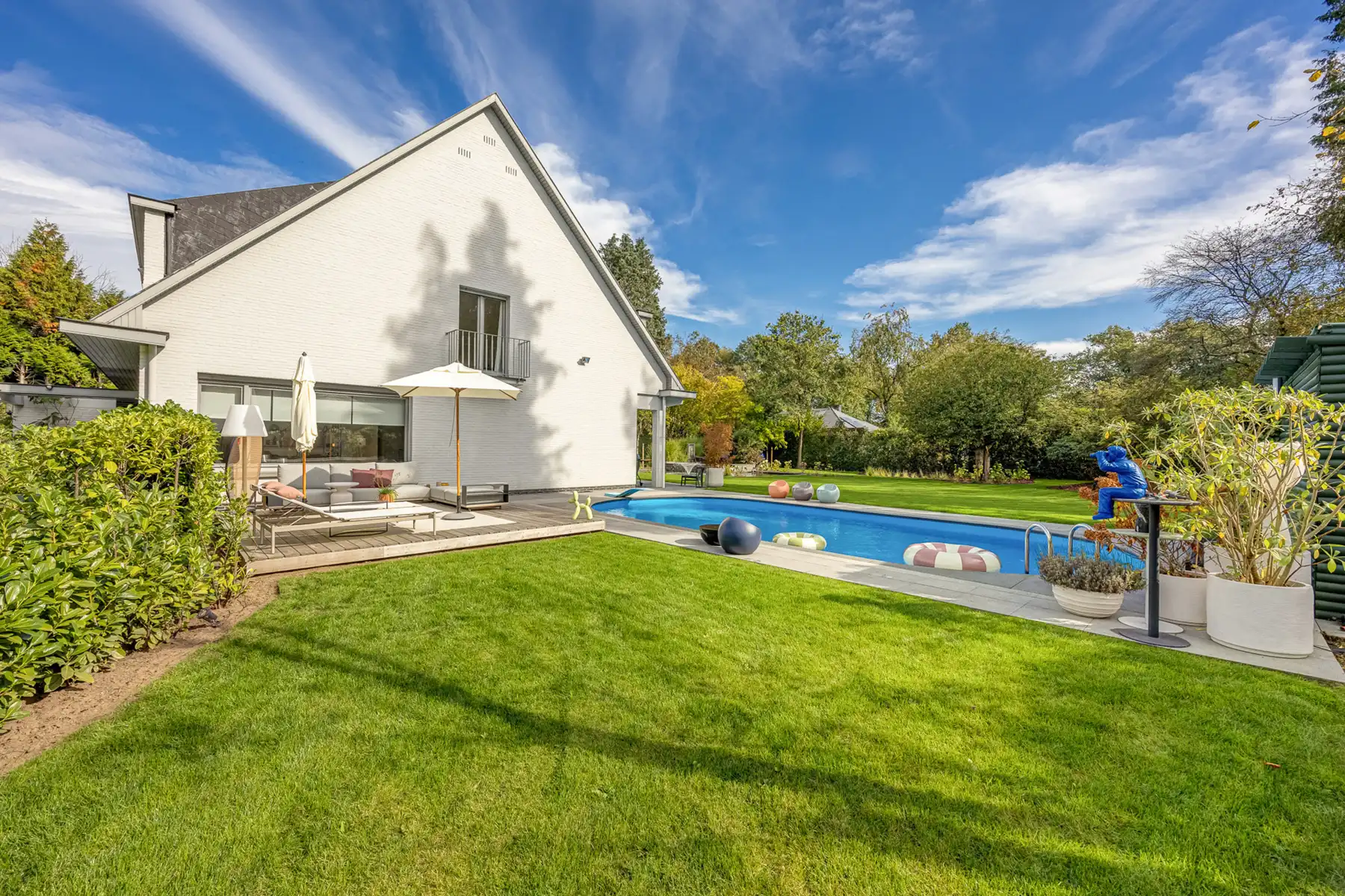 Ruime villa met zwembad op toplocatie in 's Gravenwezel foto 20