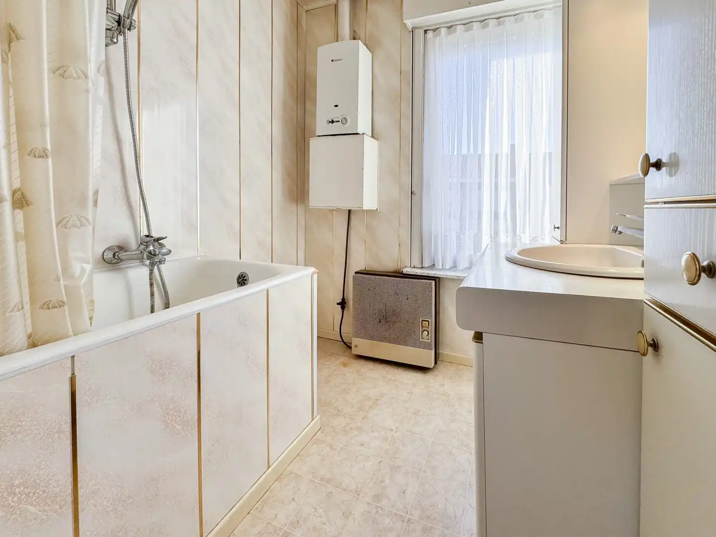 Rustig gelegen woning met garage te Kachtem foto 30