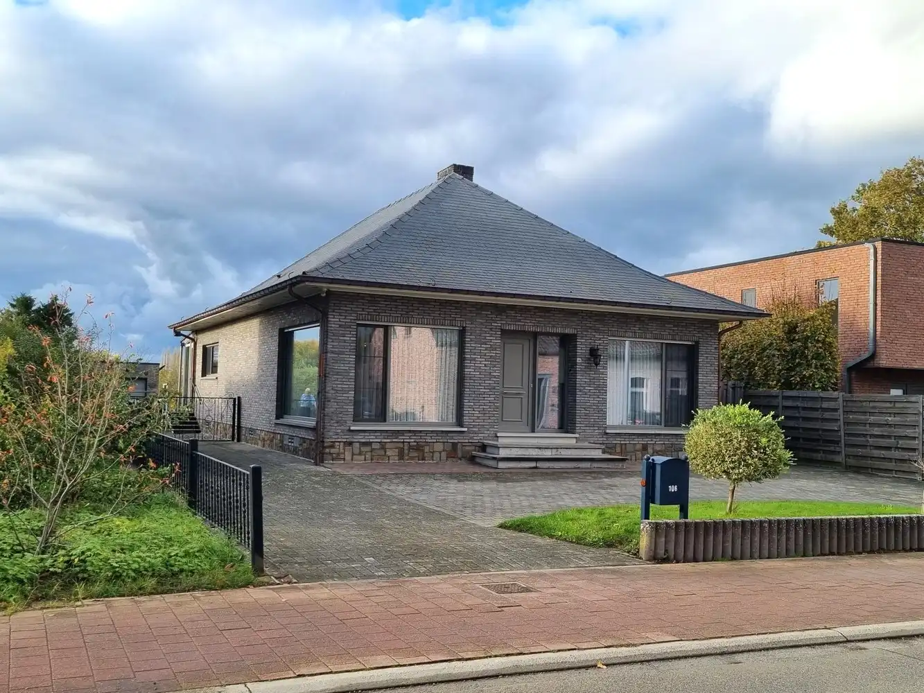 Hoofdfoto van de publicatie: Ruime instapklare gezinswoning met prachtige tuin 28a51ca en uitstekende ligging!