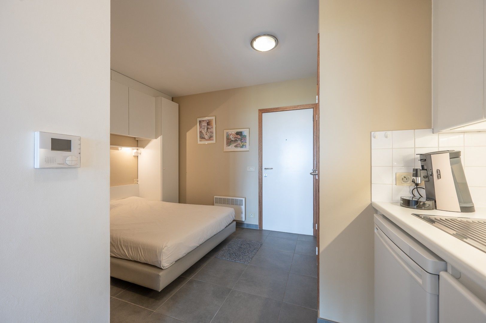Lichtrijk appartement met frontaal zeezicht foto 9