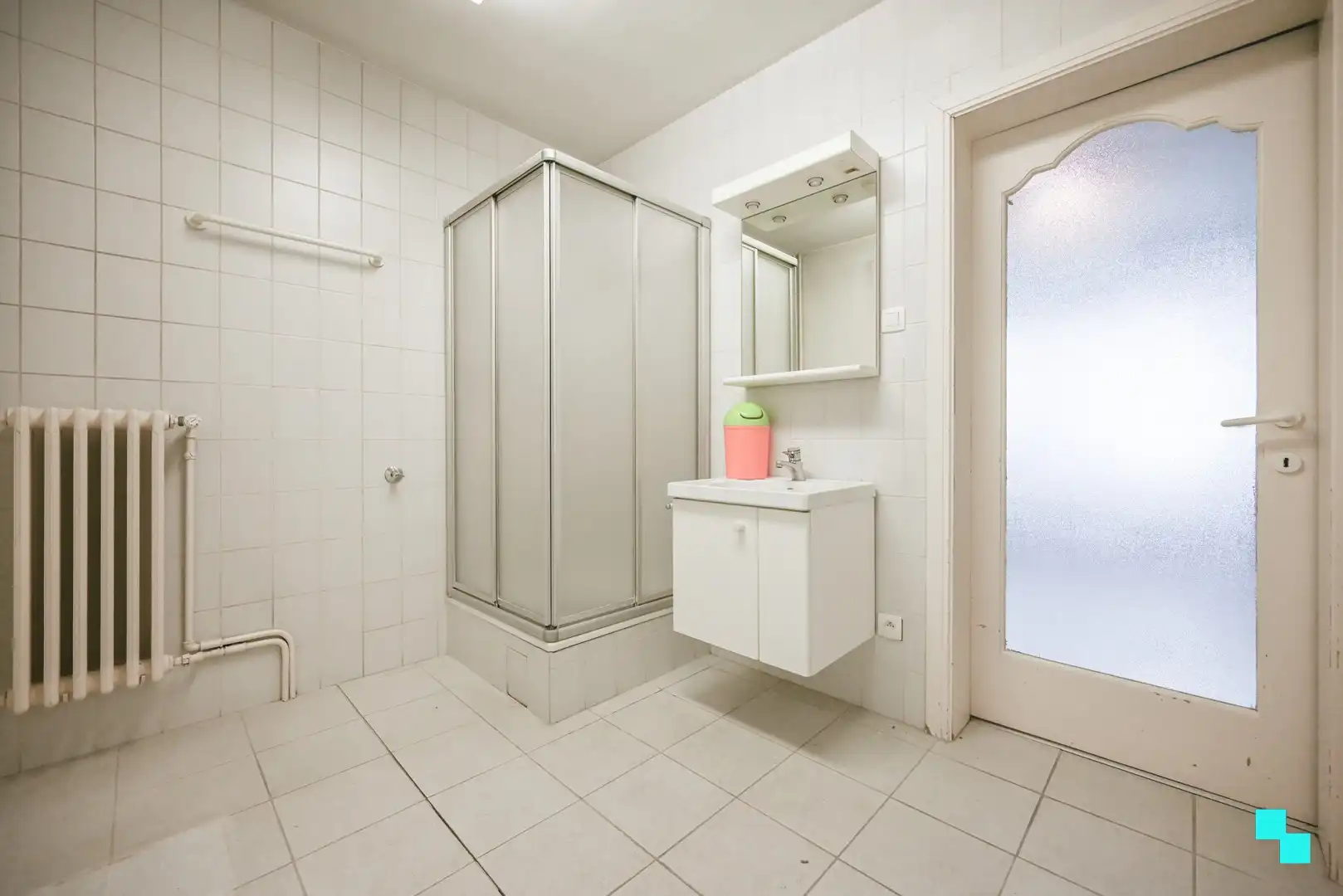 Ruime woning met polyvalente ruimte, garage en tal van mogelijkheden in Emelgem foto 19