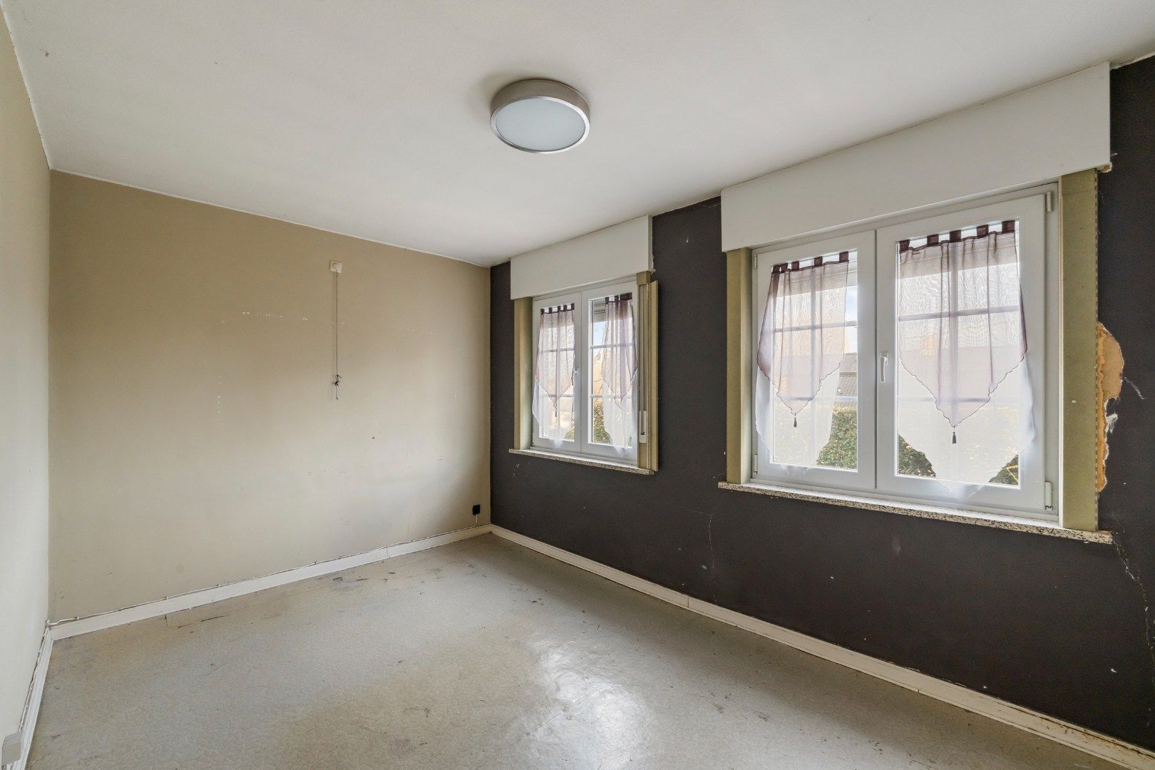 Charmante halfopen bebouwing met tuin, garage en oprit in Dadizele-centrum foto 12