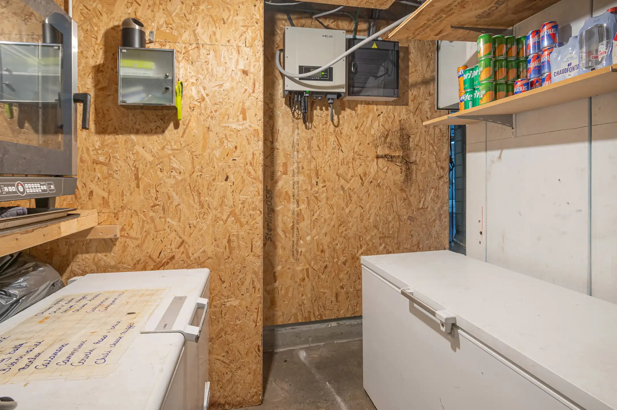 Handelspand van 285 m² met parking op toplocatie foto 18