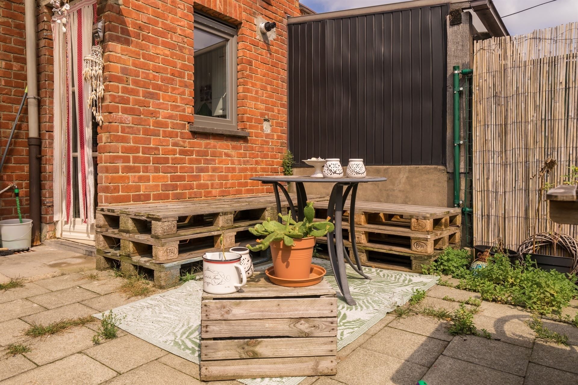 Gezinswoning met tuin in rustige straat! foto 15