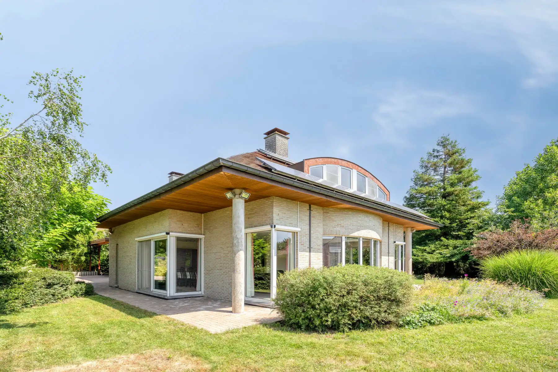 WSB-immo: Royale villa in een groene omgeving foto 2
