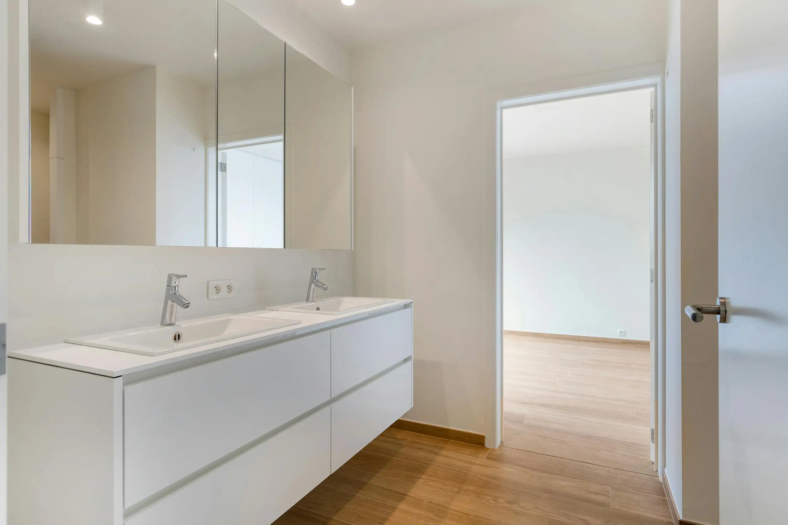 Penthouse met 2 slaapkamers op topligging in centrum Aalter foto 9
