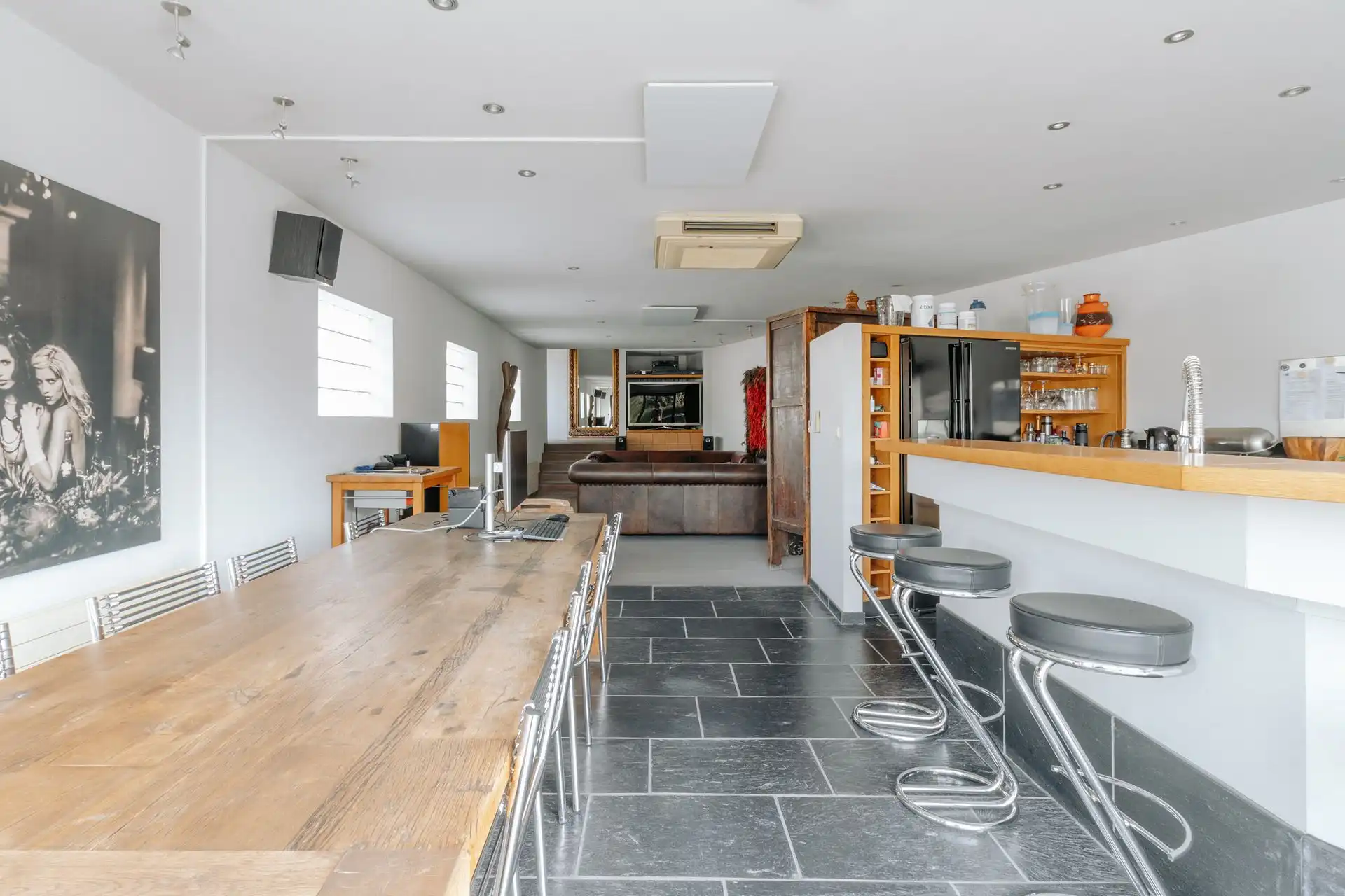 Unieke opbrengsteigendom met handelsruimte en woning foto 5