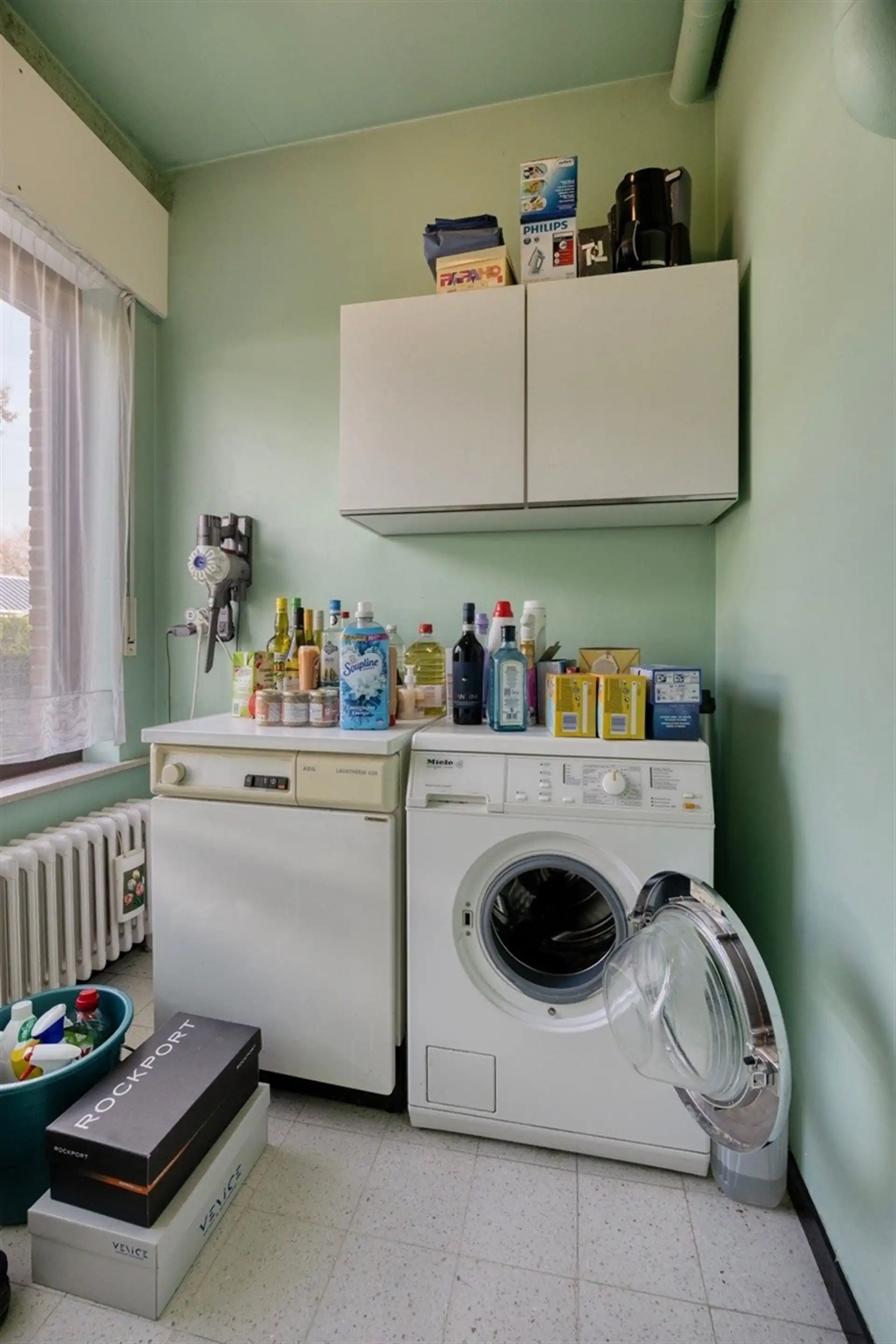 Villa met gelijkvloers wonen en zuidoost gerichte tuin foto 32