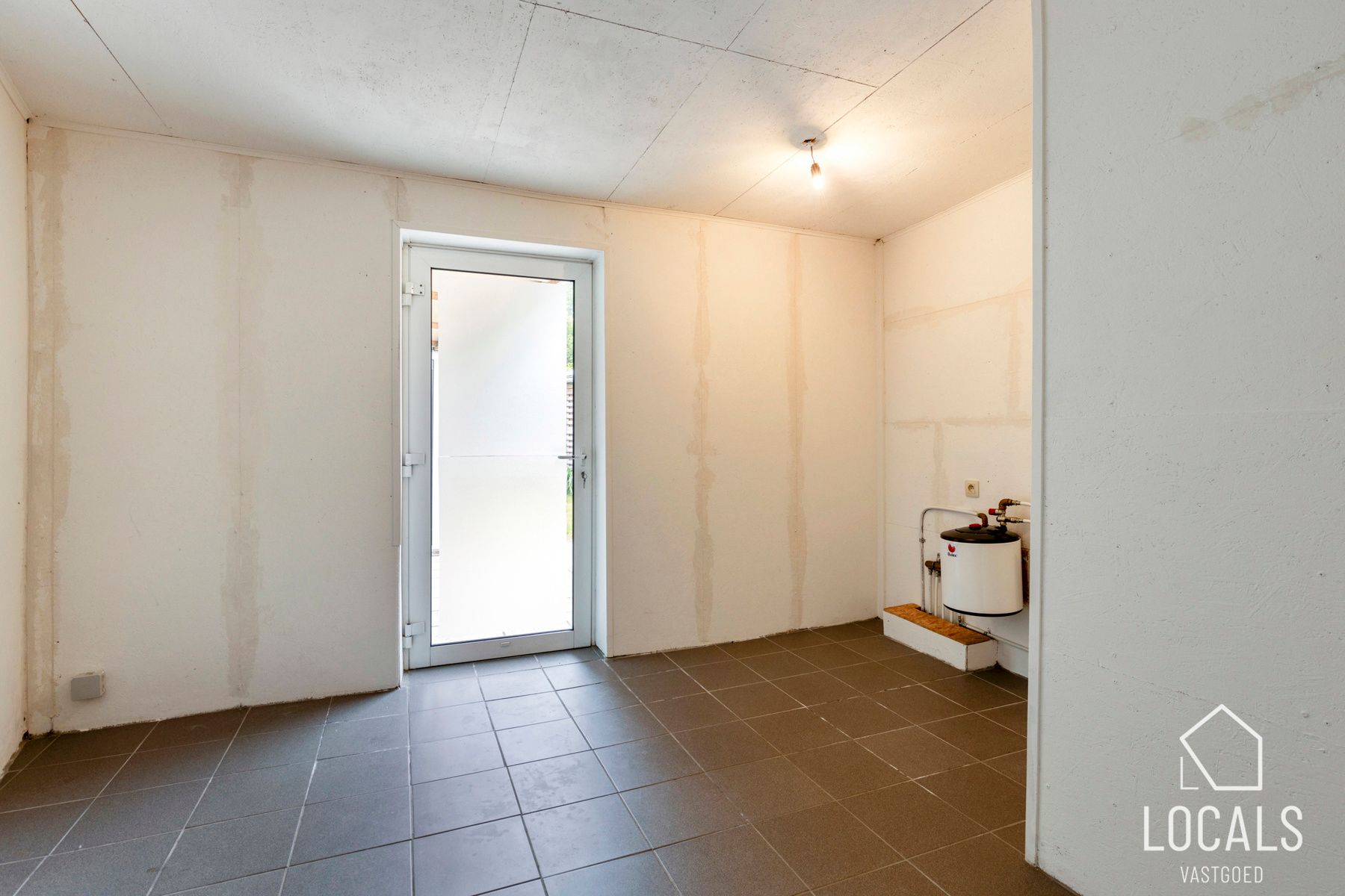 Gerenoveerde woning met mogelijkheid tot 4 slaapkamers foto 10