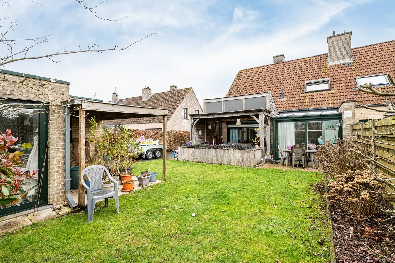 Instapklare halfopen bebouwing in gezellige verkaveling te Eeklo foto 24