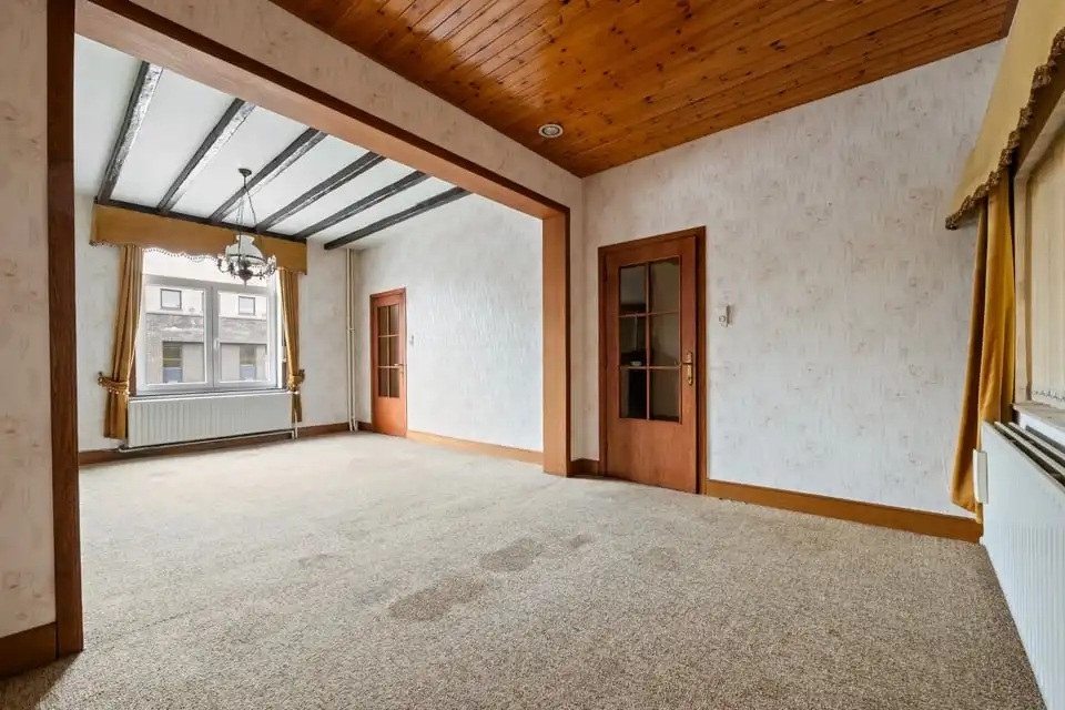 TE RENOVEREN GEZINSWONING MET GARAGE IN HET CENTRUM VAN GINGELOM foto 7