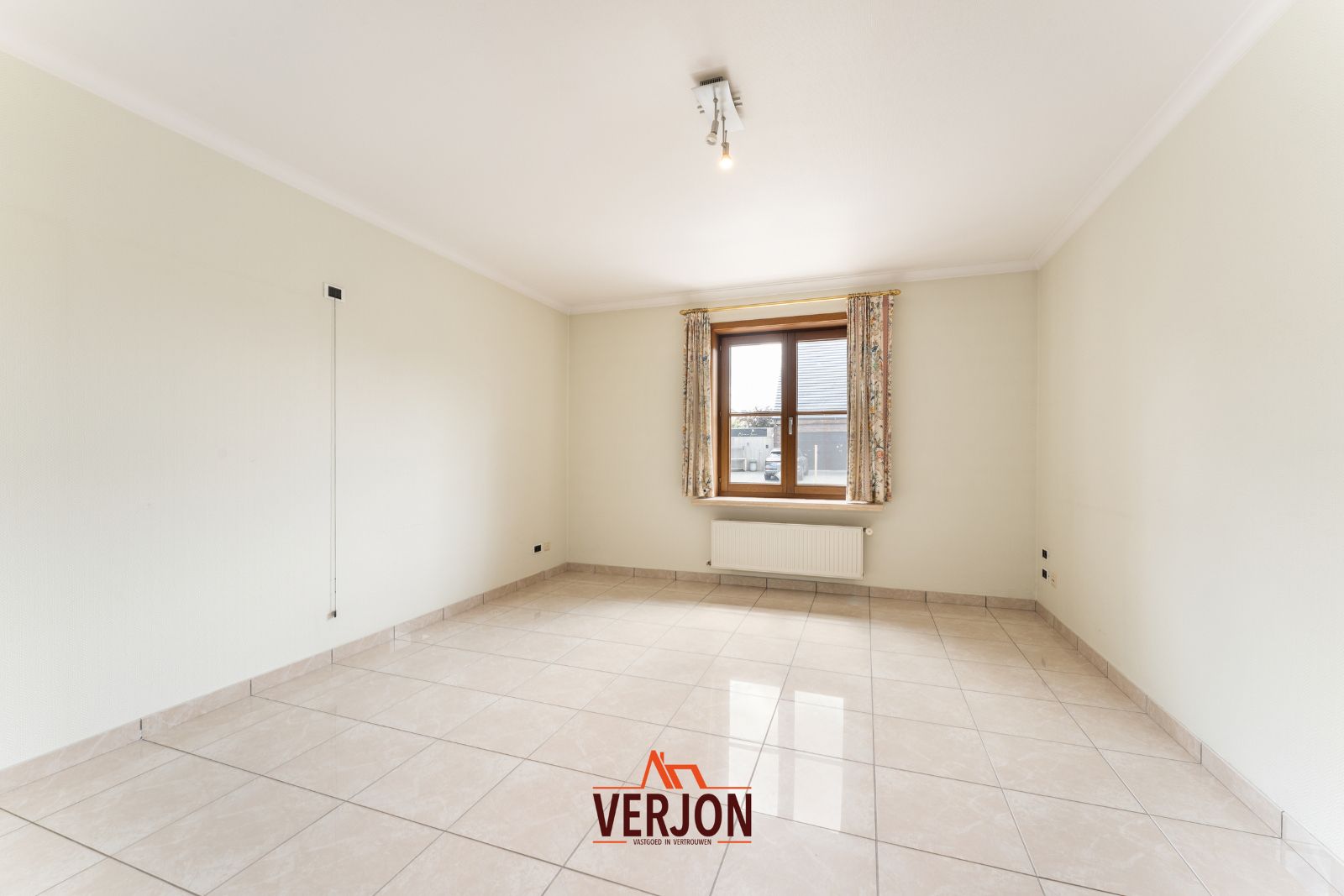 Riante villa op 13.722m2 met 6 slaapkamers, dubbele garage en prachtig vergezicht foto 16