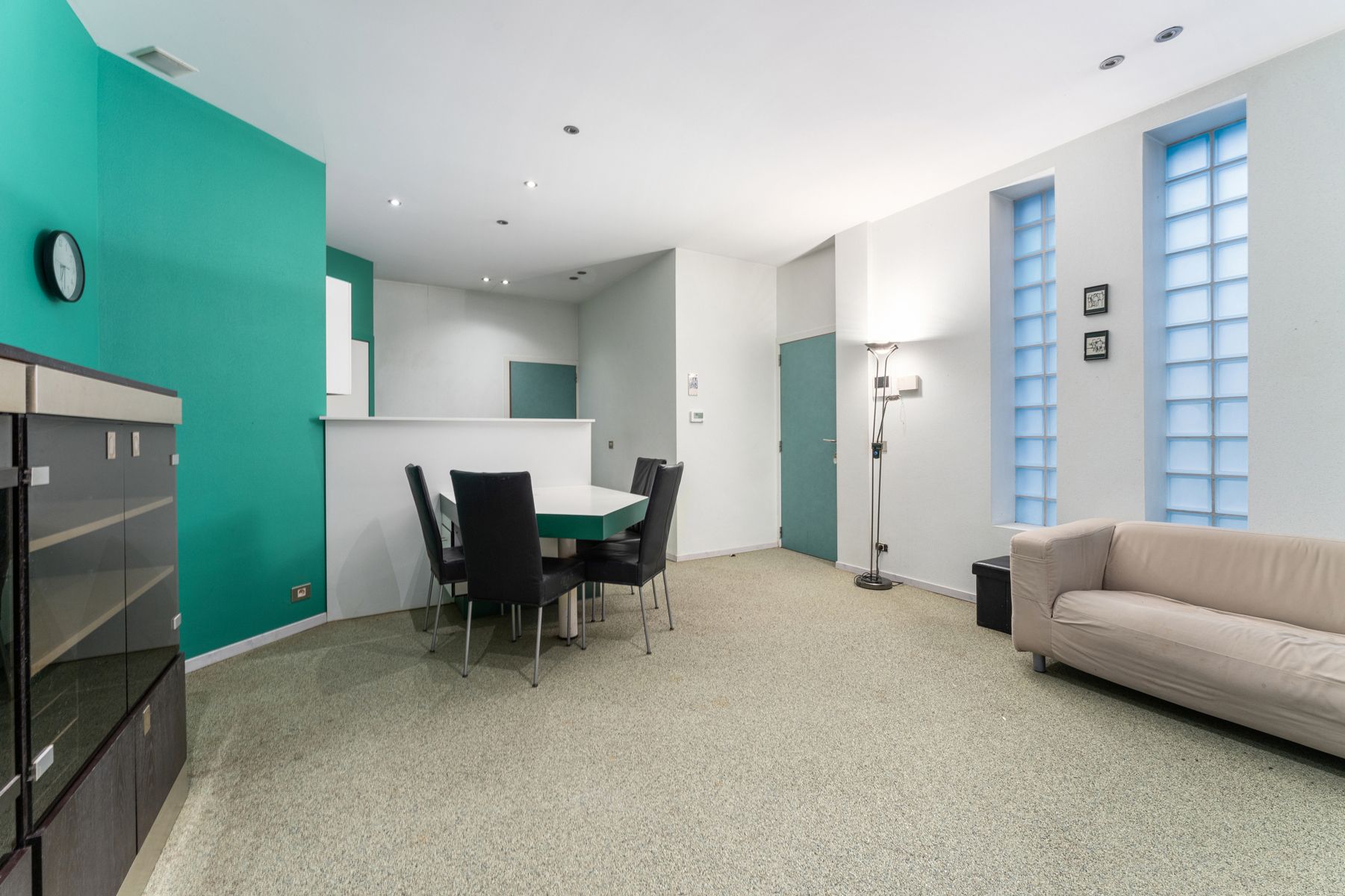 Hoofdfoto van de publicatie: Appartement in centrum Oostende, voorheen apotheek