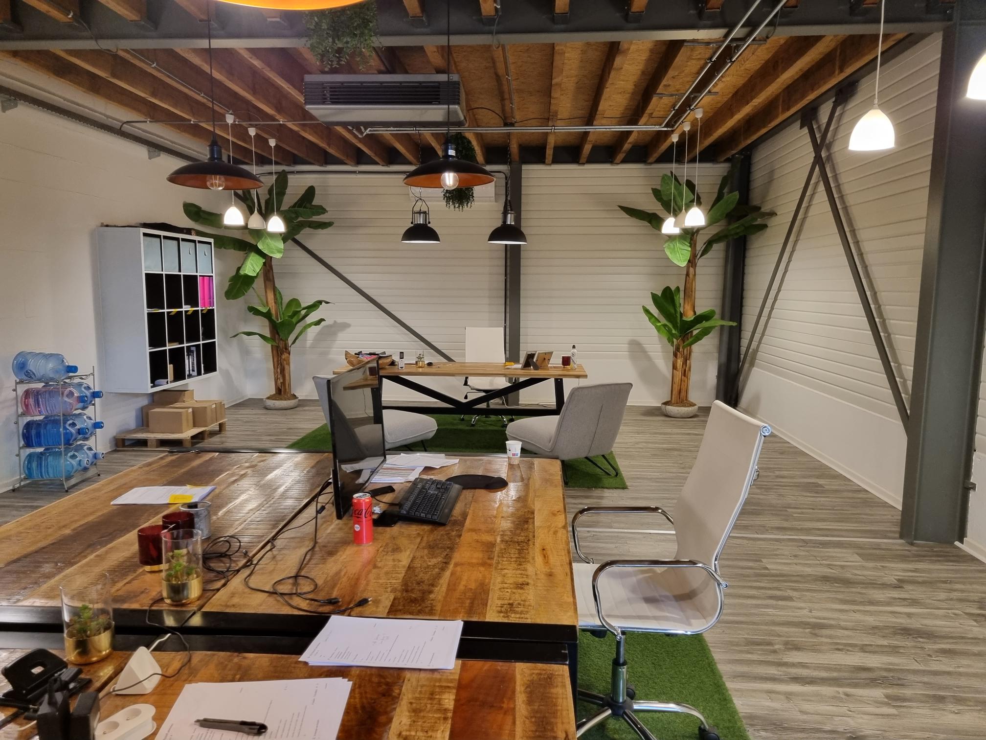 Kantoor (170m²) / opslagruimte ( 50m²) Sint-Niklaas foto 6