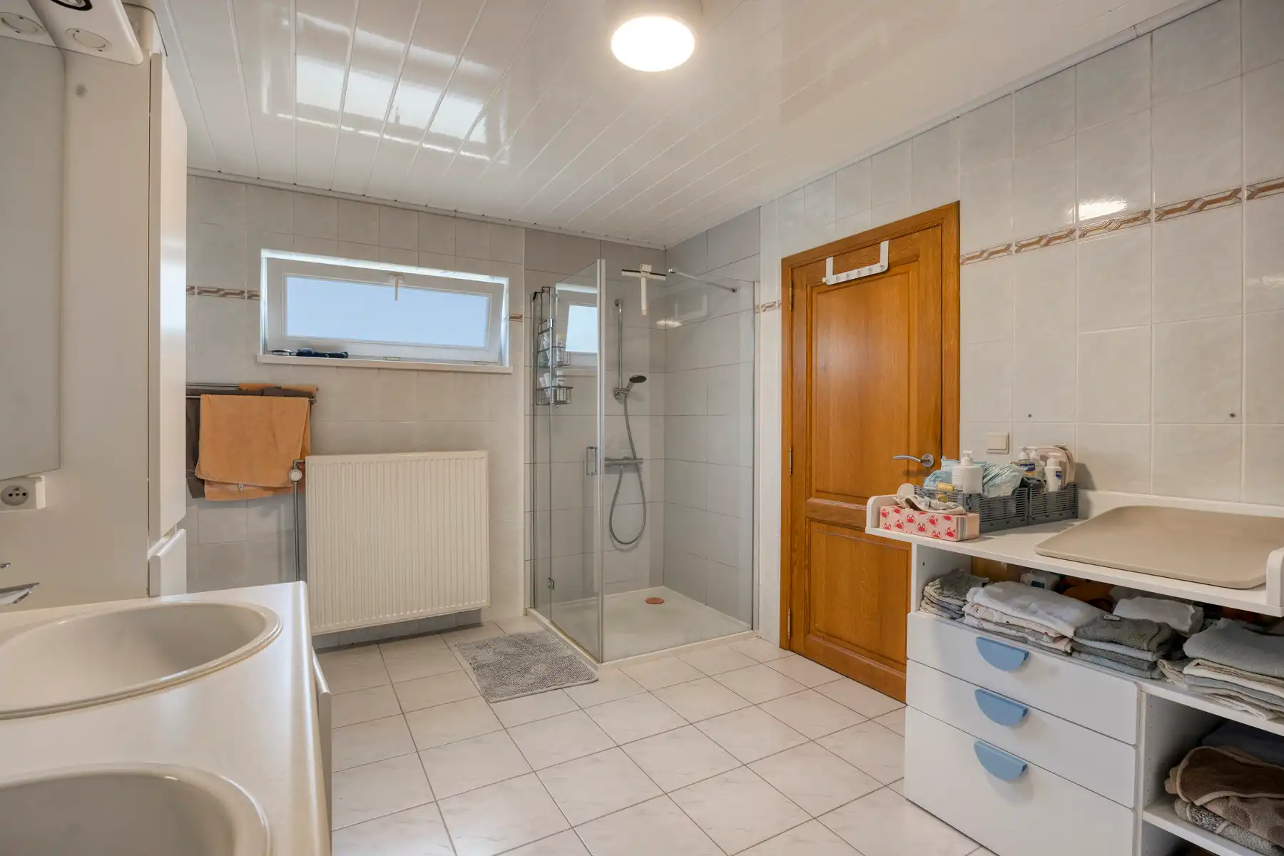 Karaktervolle, ruime woning met onderhoudsvriendelijke tuin foto 11