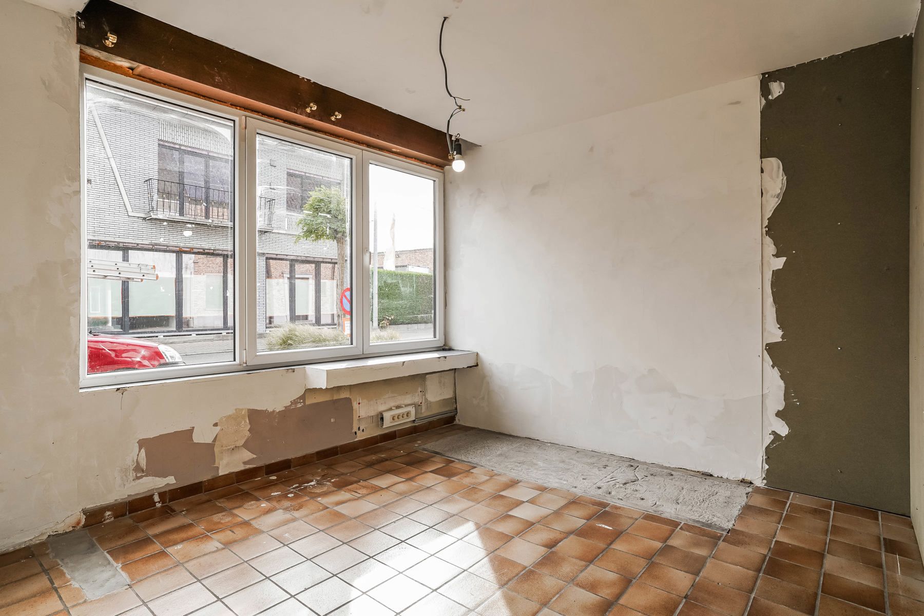 Veelzijdig, zeer ruim pand (handel én woonst) met tal van mogelijkheden in centrum Malderen! foto 8