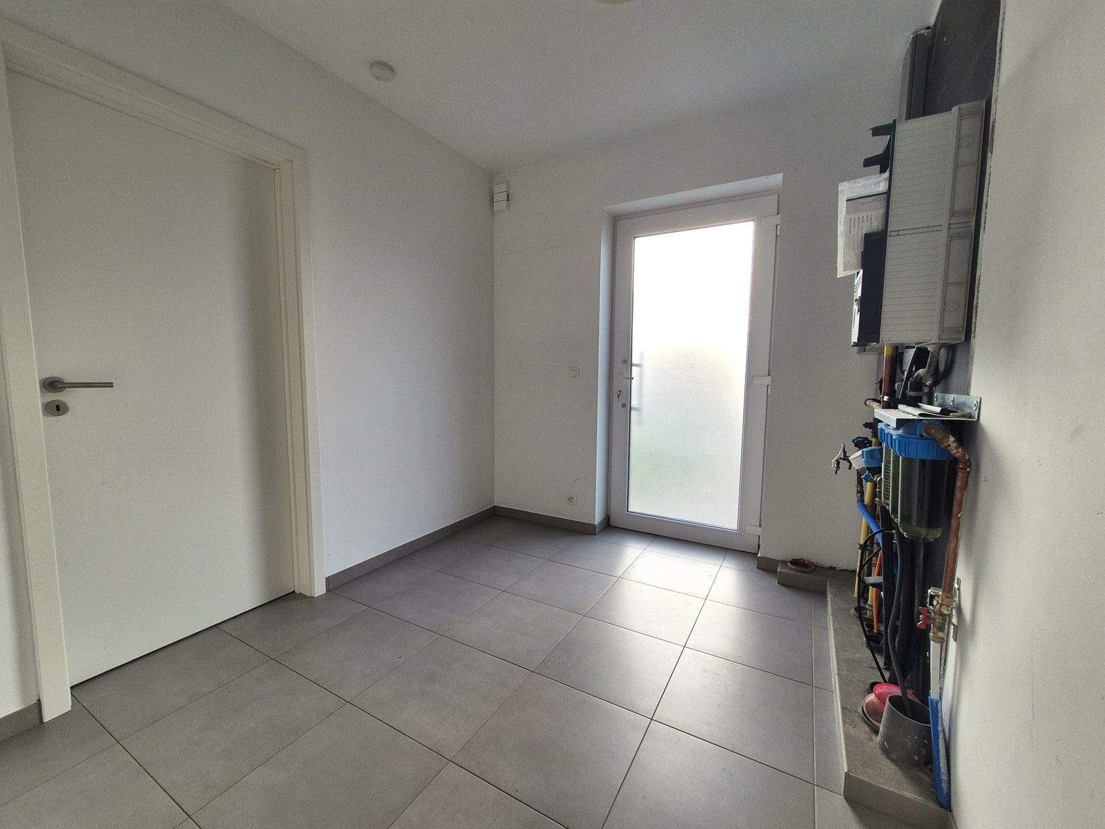 Recente halfopen woning E-peil 15! tot 5 slaapkamers aan 2% foto 14