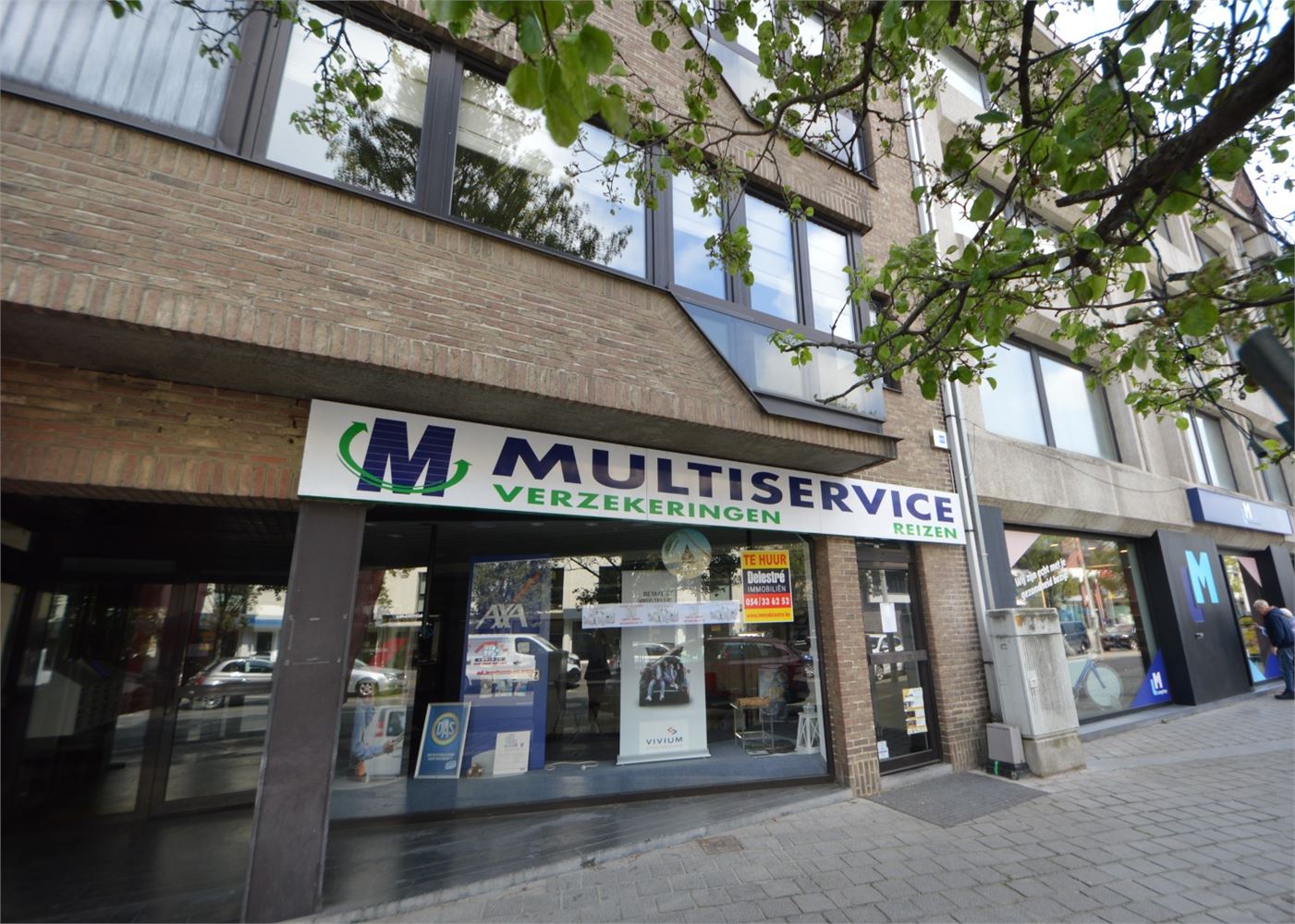 COMMERCIEEL GELIJKVLOERS CENTRUMLAAN foto {{pictureIndex}}