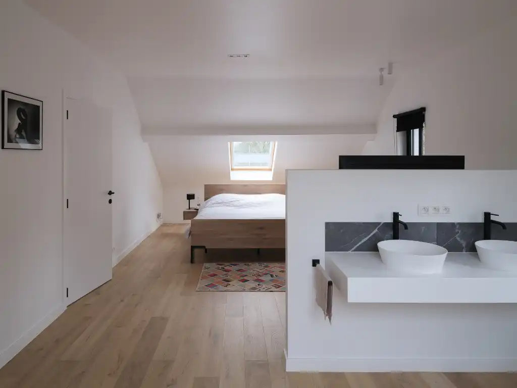 Sint-Martens-Latem – Bijzonder ruime en energiezuinige villa met woon-/werkmogelijkheid vlakbij het dorpscentrum. foto 20