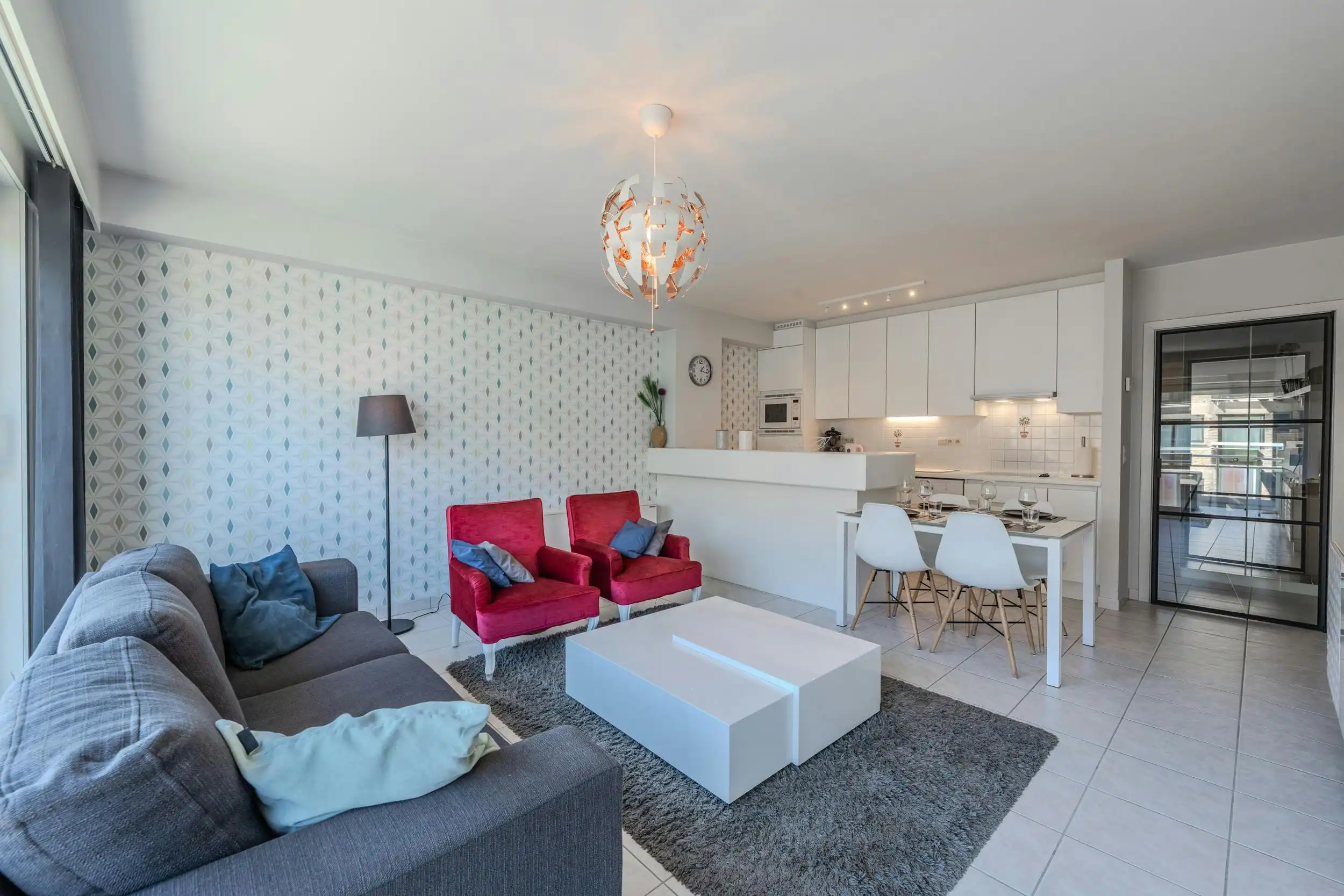 Prachtig appartement met 2 slaapkamers en zijdelings zeezicht !  foto 12