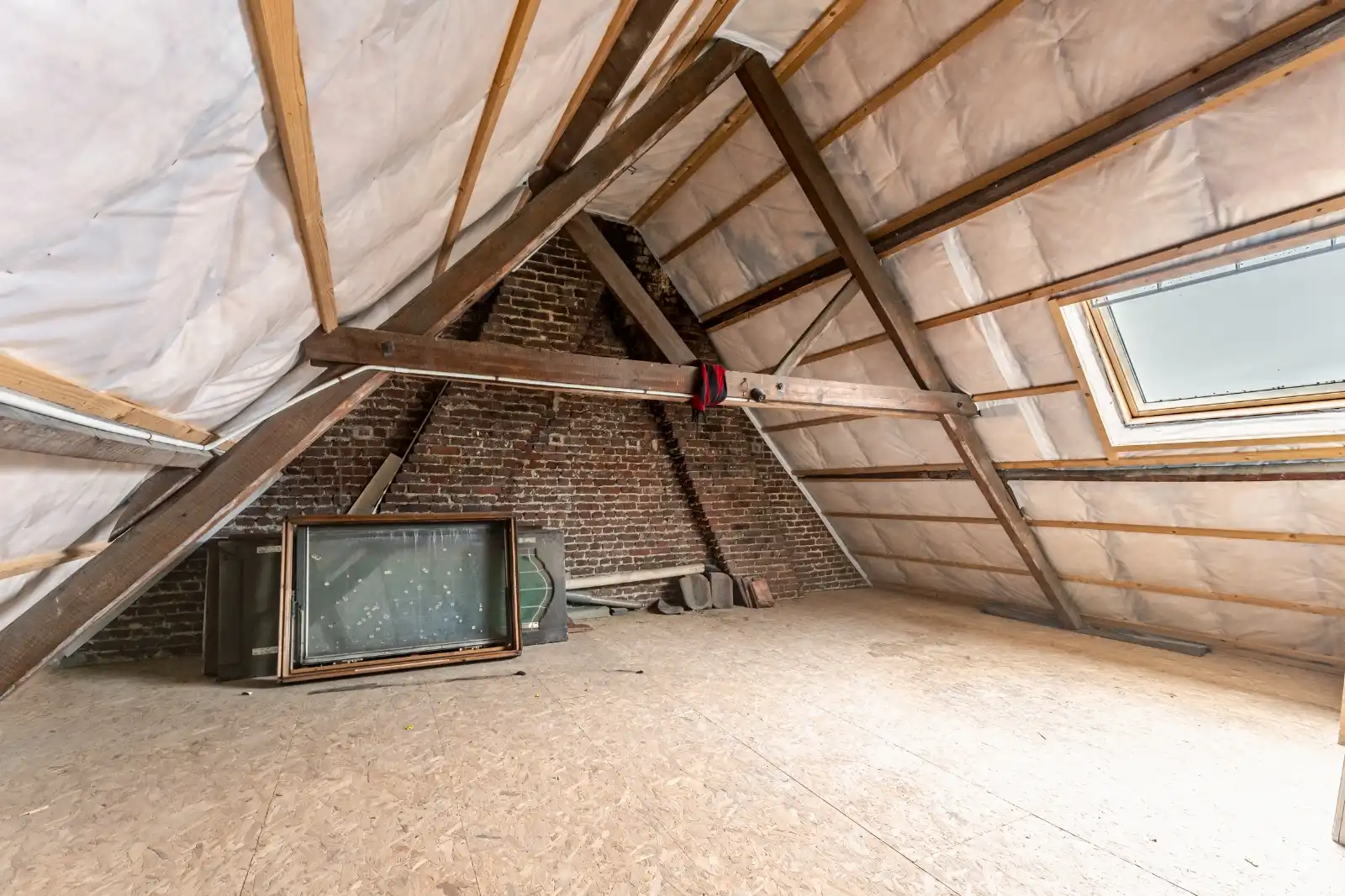 Gezellige gezinswoning met ruime leefruimtes in Izegem! foto 15