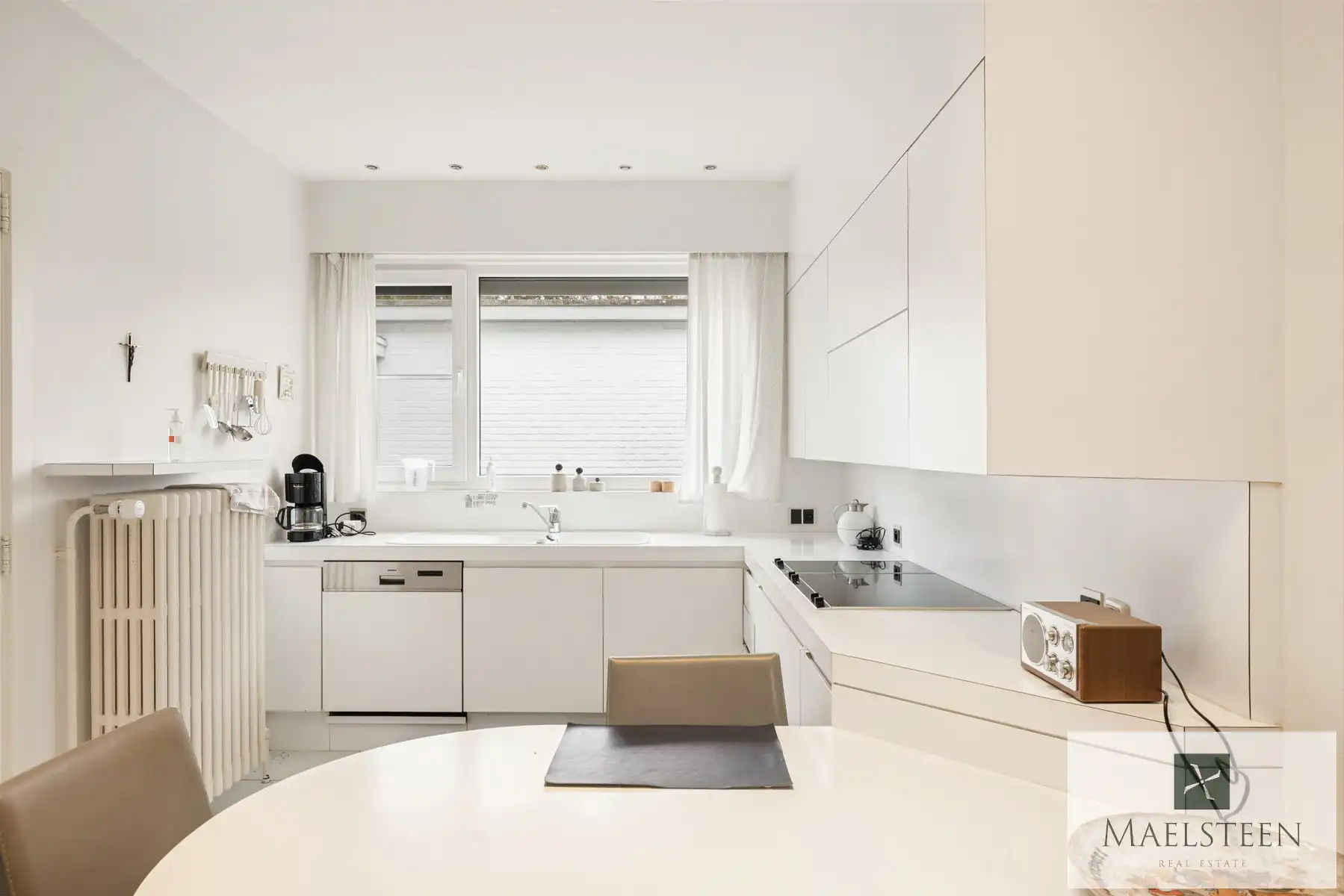 Architecturale woning op 1078 m² te Sint-Andries foto 8
